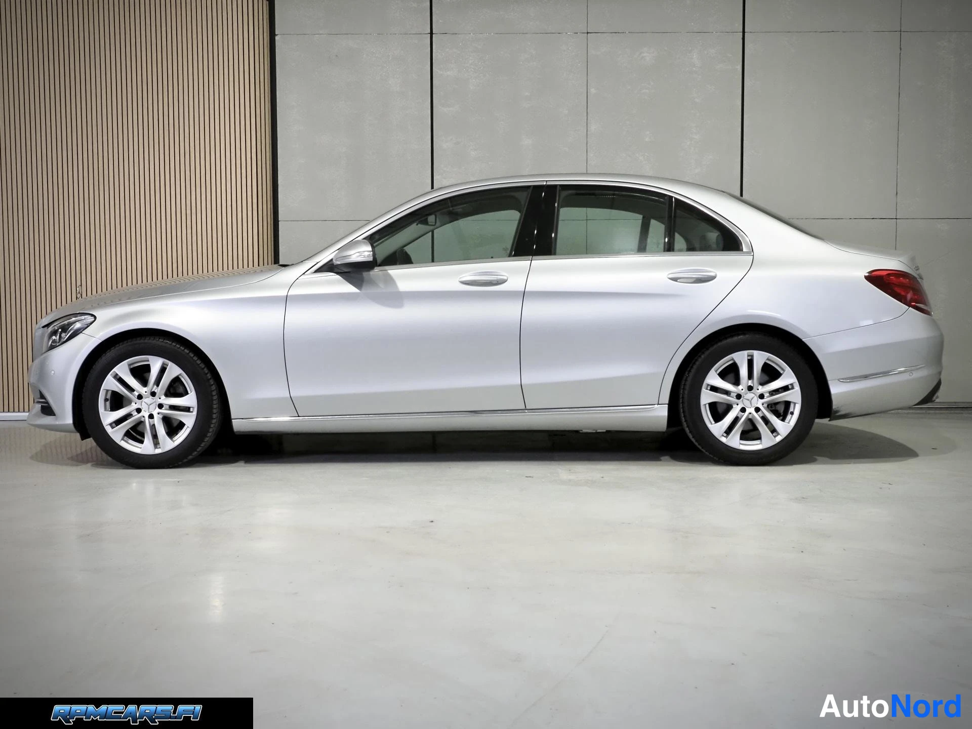 Mercedes-Benz 220 d BlueTec Avantgarde A 2015, ulkokuva 2 – Kerava