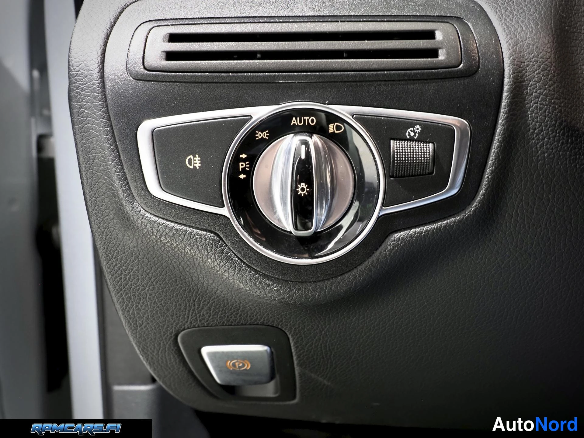 Mercedes-Benz 220 d BlueTec Avantgarde A 2015, ulkokuva 29 – Kerava