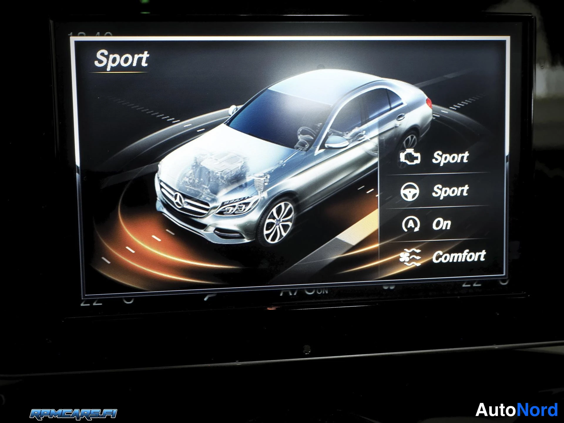 Hopea Mercedes-Benz C 2015, kuva 40