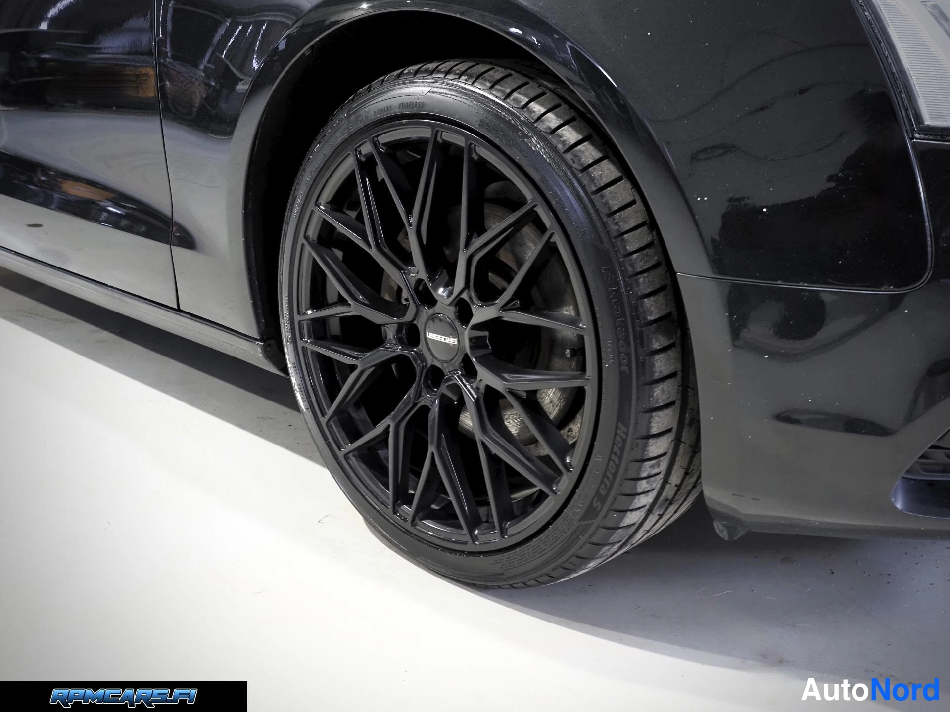 Musta Audi A5 2013, sivulta, kuva 10
