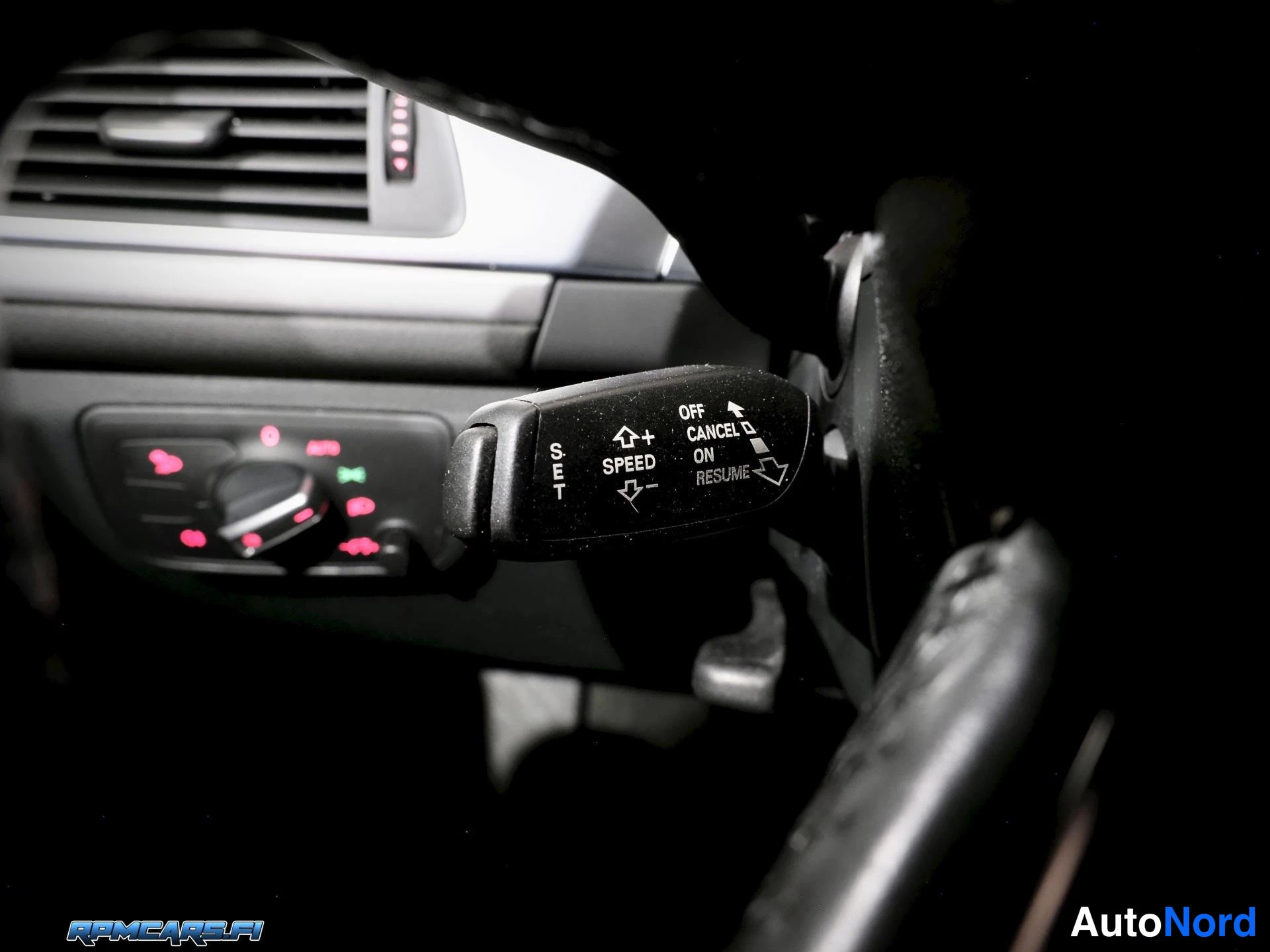 Valkoinen Audi A6 2012, kuva 40