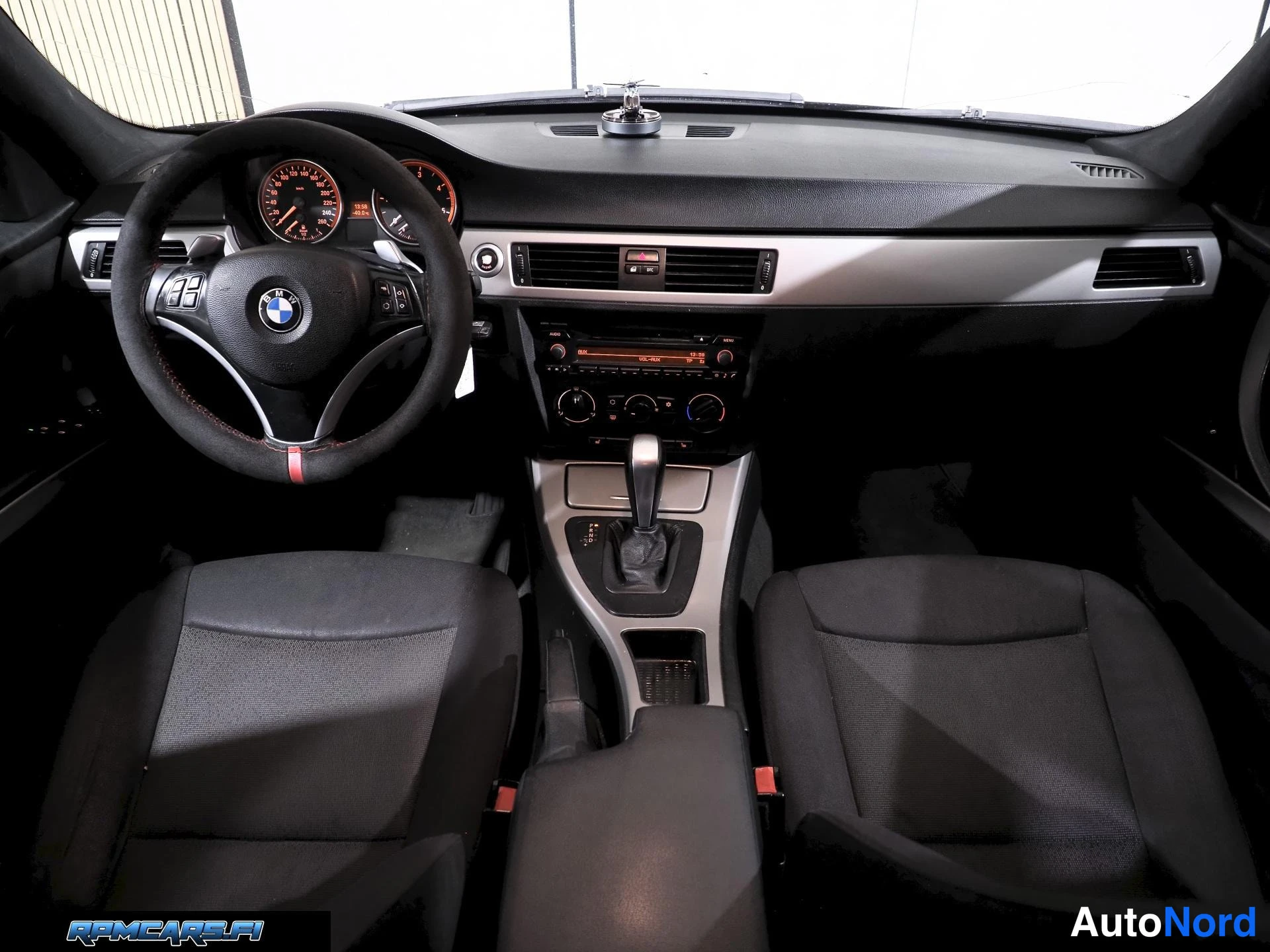 BMW dA Sedan E90 2007, ulkokuva 16 – Kerava