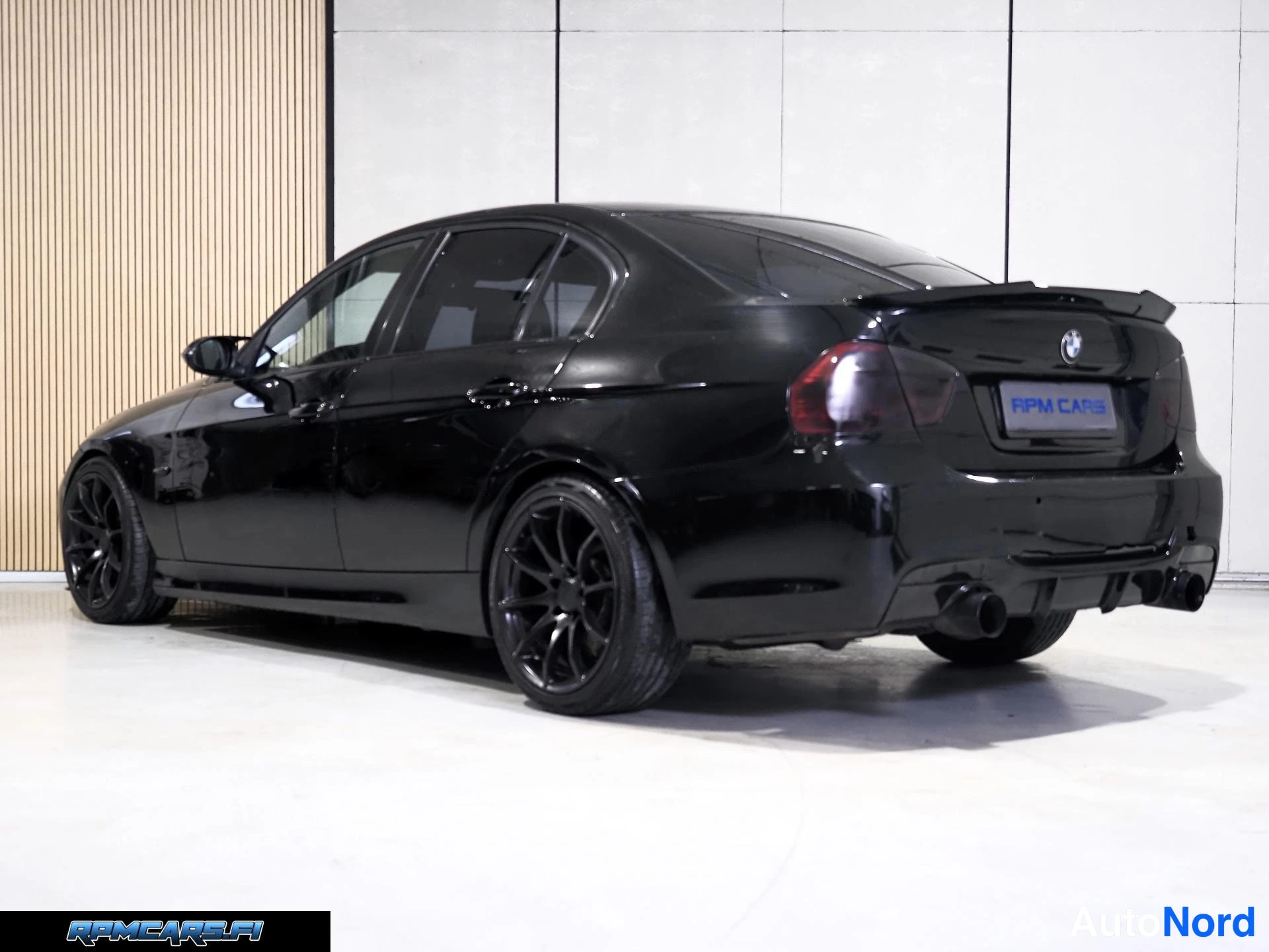 BMW dA Sedan E90 2007, ulkokuva 3 – Kerava