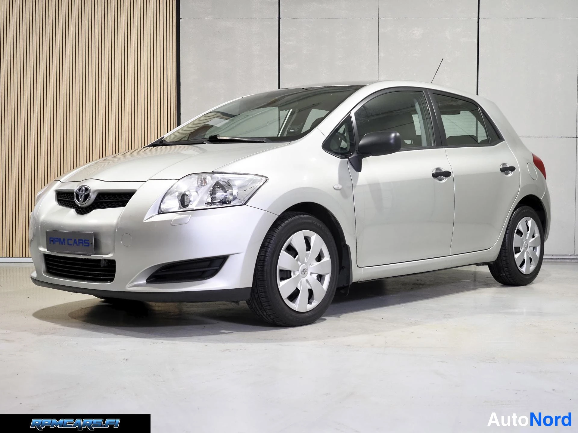 Toyota Auris 1,4 VVT-i Linea Terra 5ov 2008