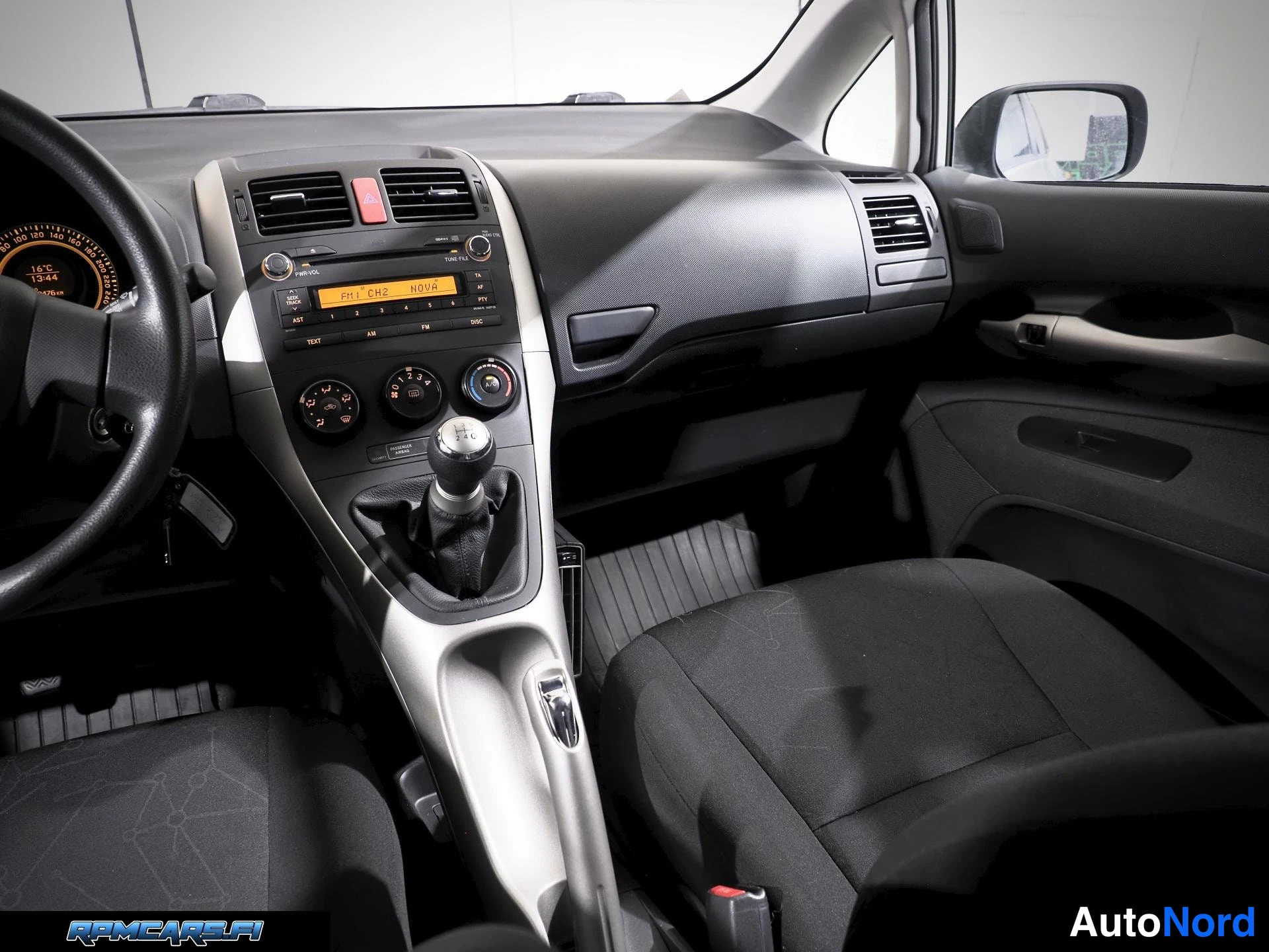 Toyota 1,4 VVT-i Linea Terra 5ov 2008, ulkokuva 24 – Kerava