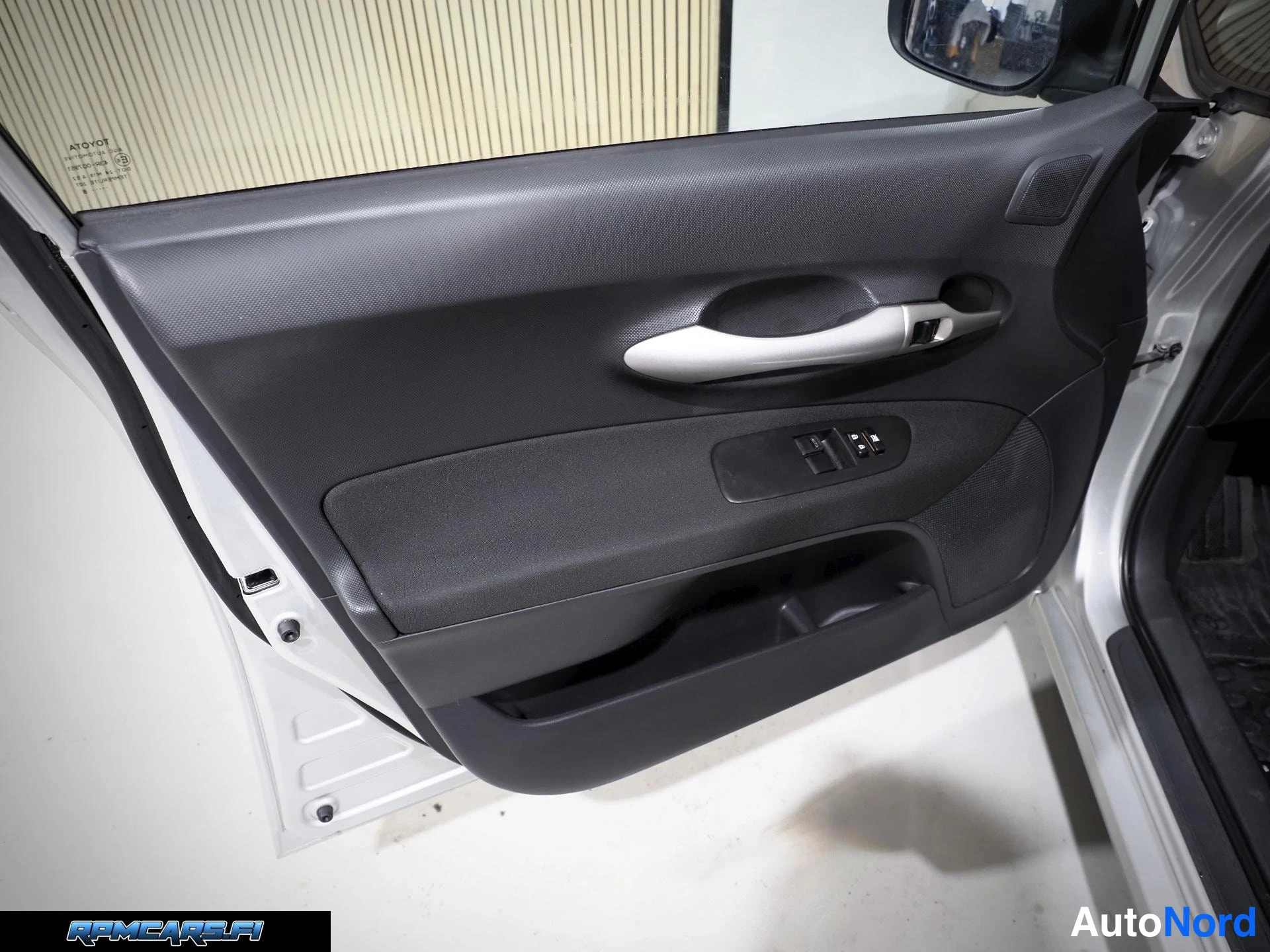 Toyota 1,4 VVT-i Linea Terra 5ov 2008, ulkokuva 26 – Kerava