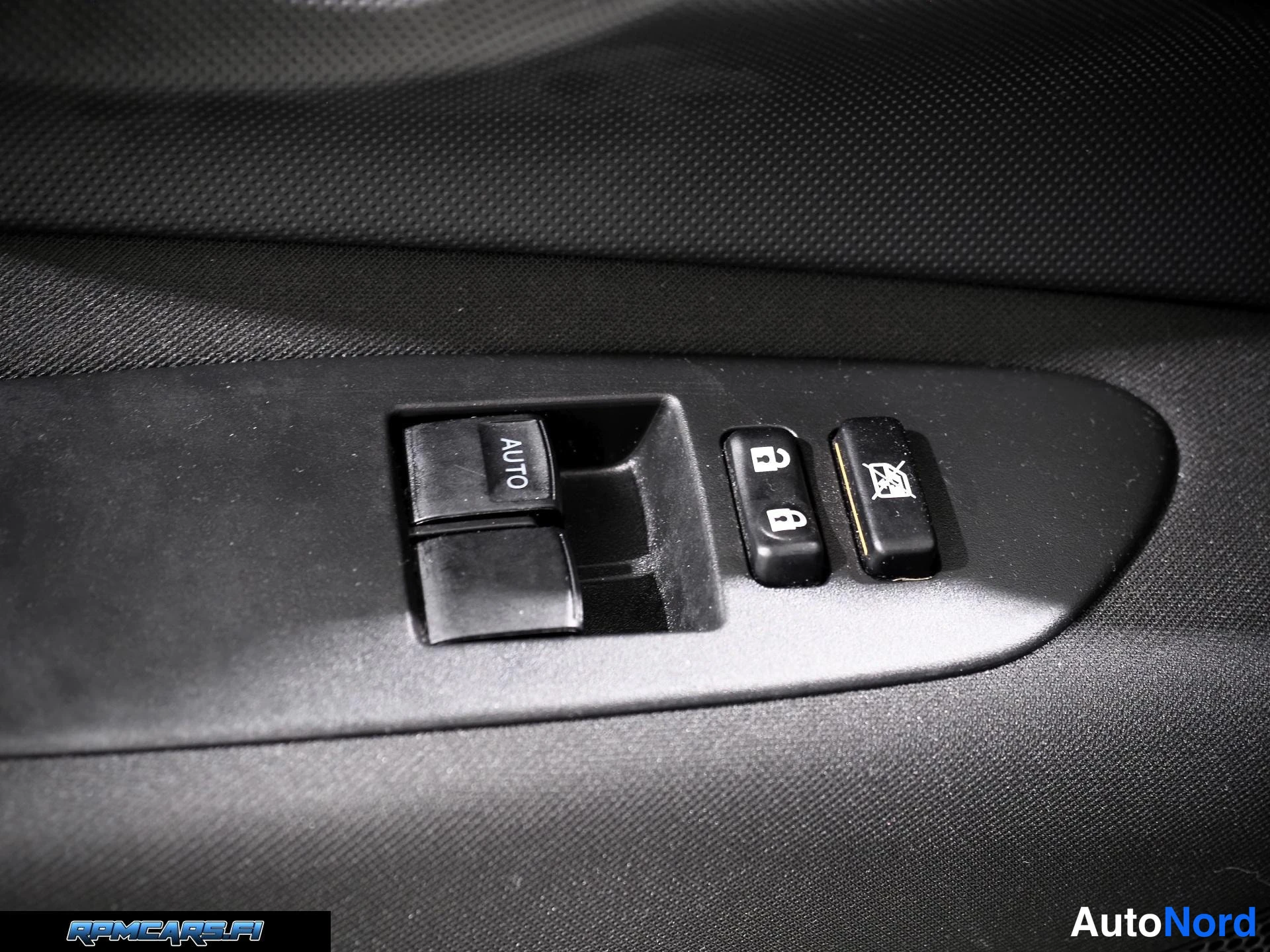 Toyota 1,4 VVT-i Linea Terra 5ov 2008, ulkokuva 27 – Kerava