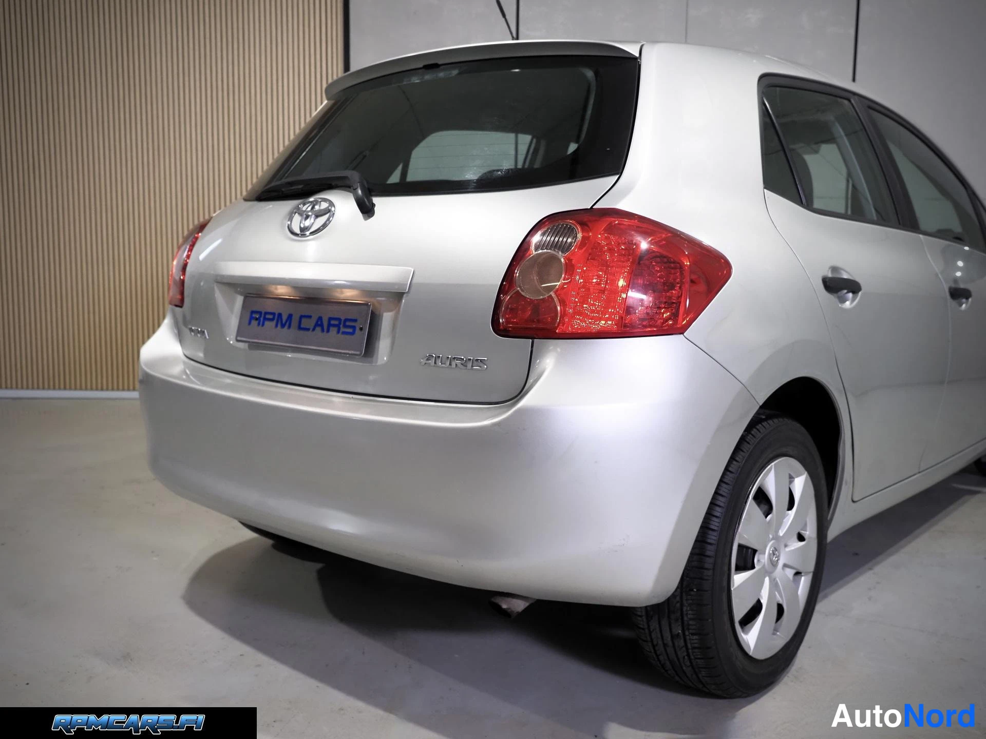 Hopea Toyota Auris 2008, takaviisto, kuva 21