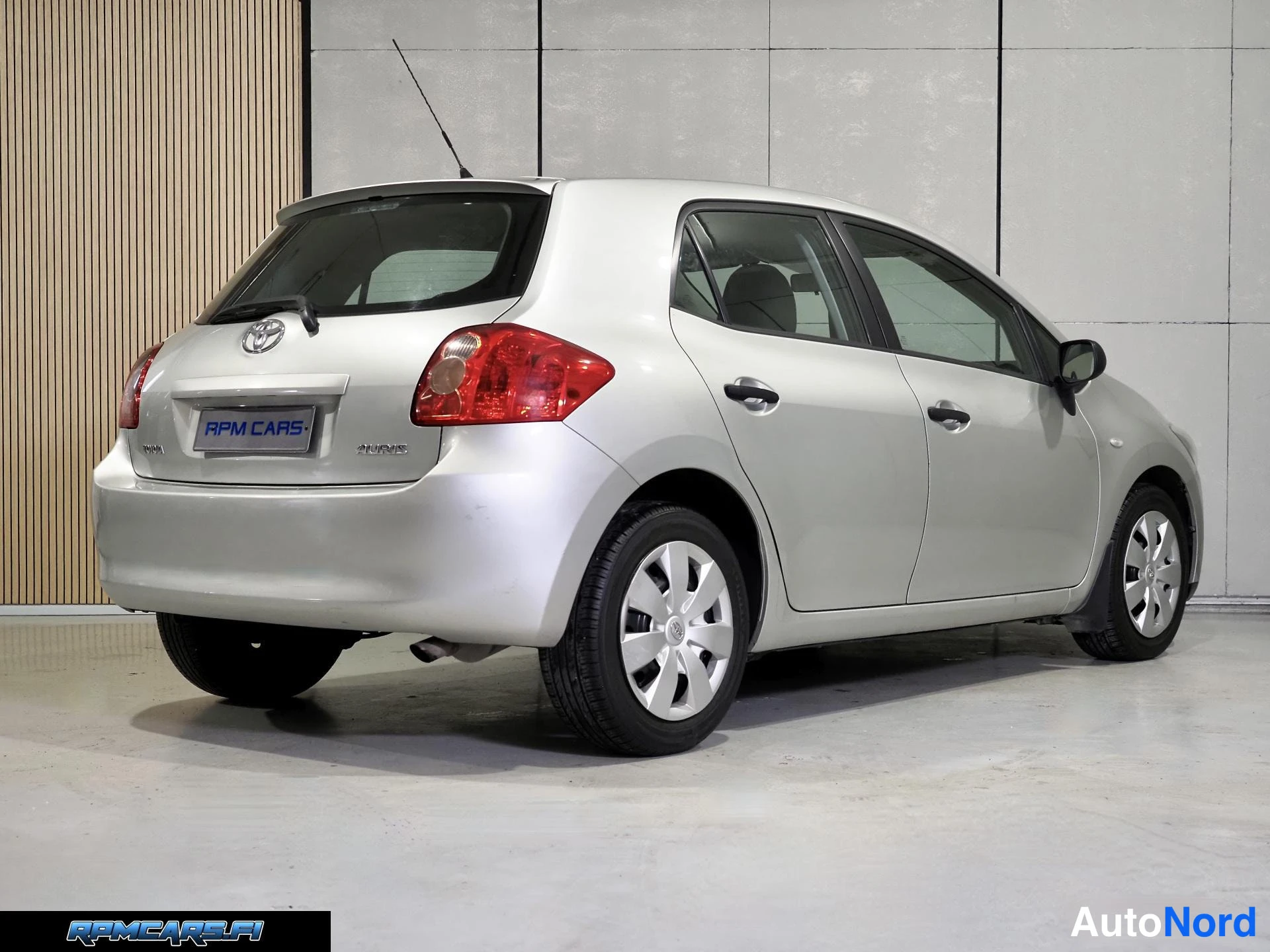 Toyota 1,4 VVT-i Linea Terra 5ov 2008, ulkokuva 5 – Kerava