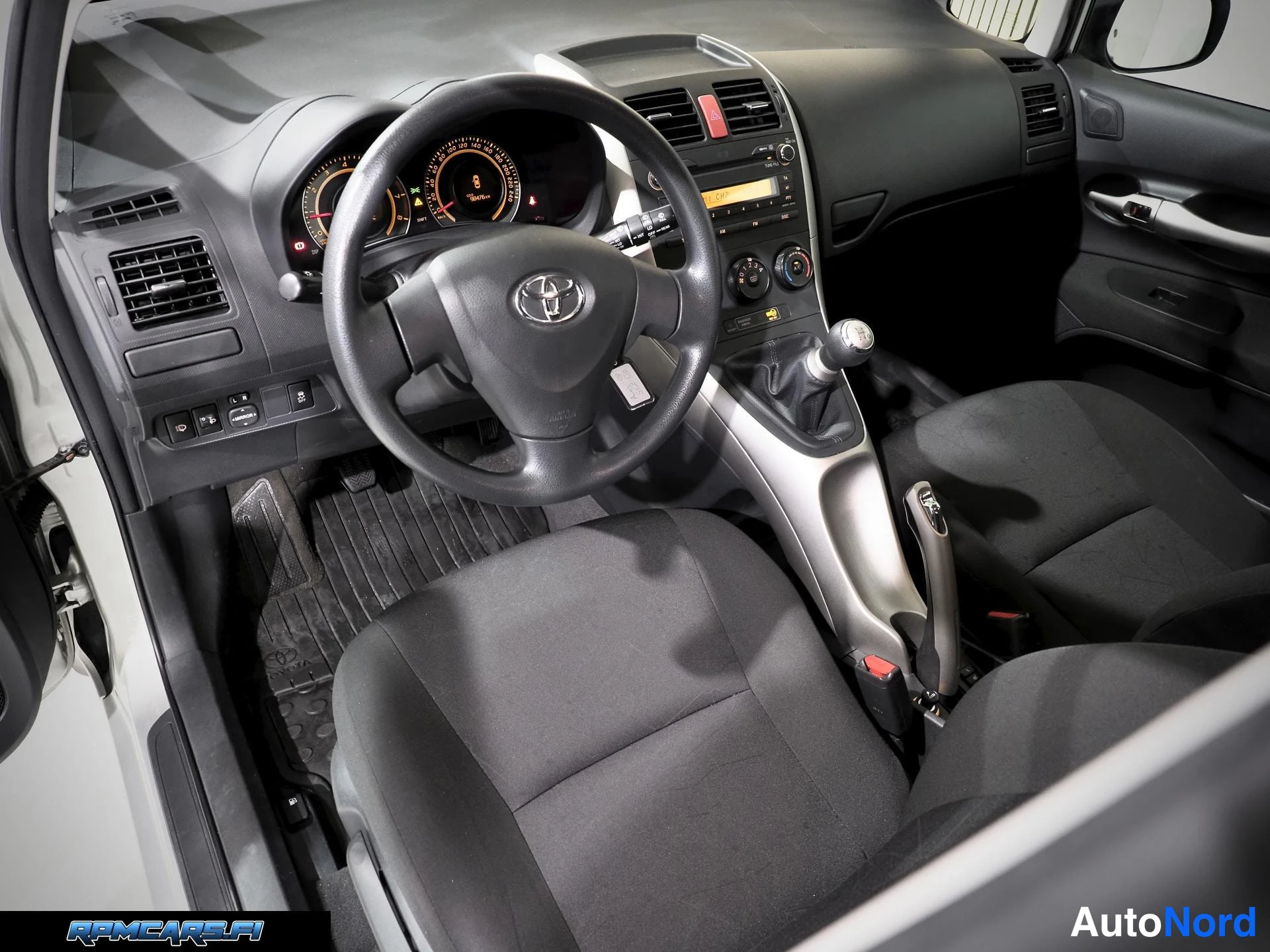Toyota 1,4 VVT-i Linea Terra 5ov 2008, ulkokuva 10 – Kerava