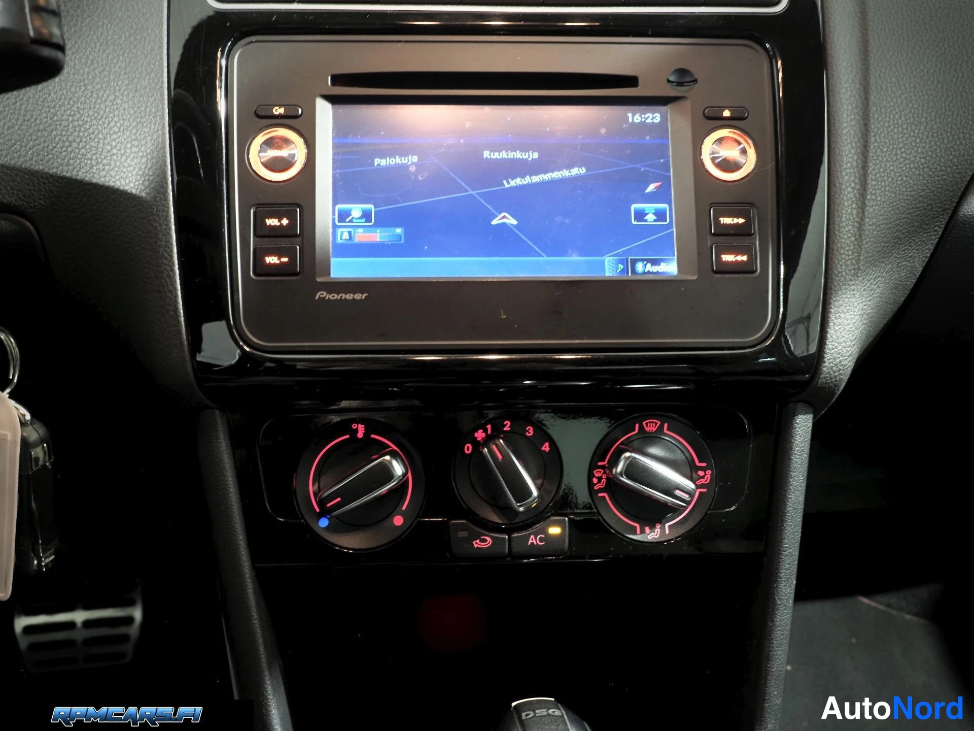 Volkswagen GTI 1.4 TSI 132kW DSG 2011, ulkokuva 15 – Kerava