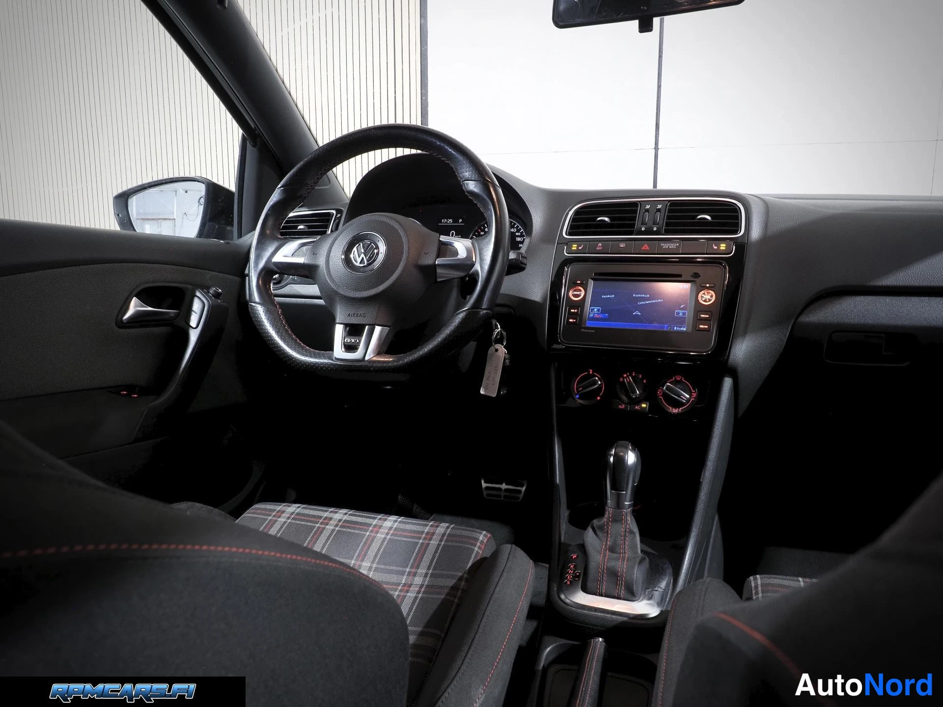 Volkswagen GTI 1.4 TSI 132kW DSG 2011, ulkokuva 21 – Kerava