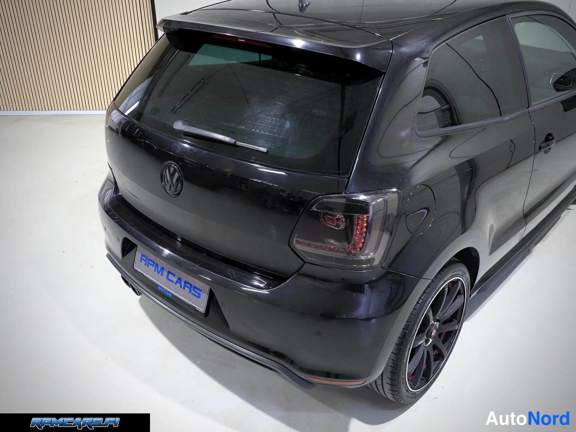 Musta Volkswagen Polo 2011, takaviisto, kuva 21