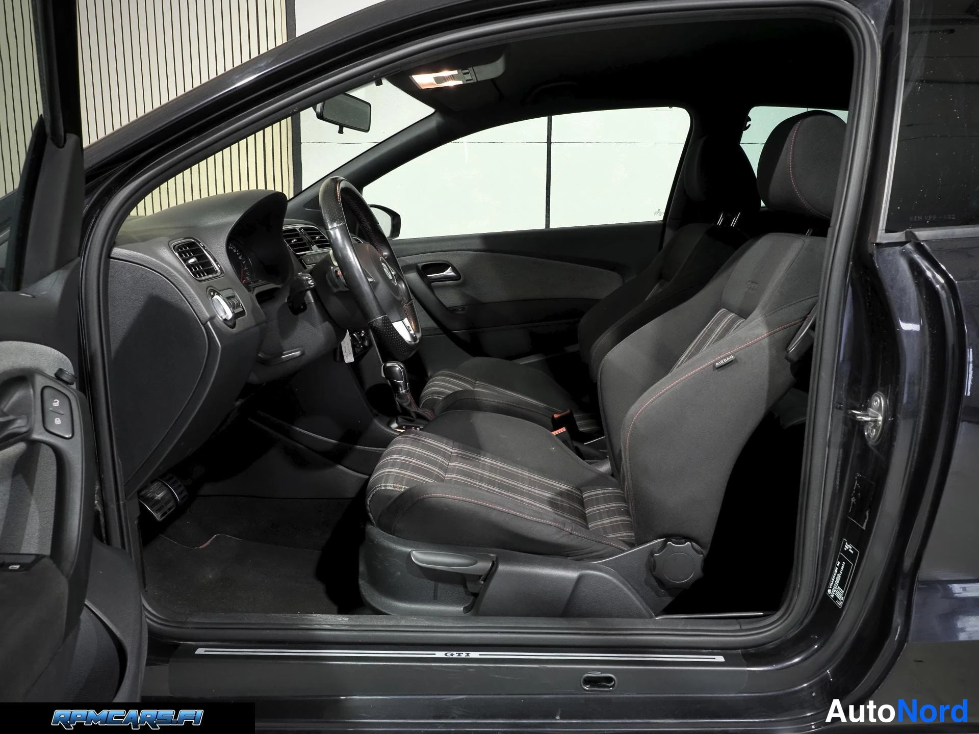 Volkswagen GTI 1.4 TSI 132kW DSG 2011, ulkokuva 10 – Kerava