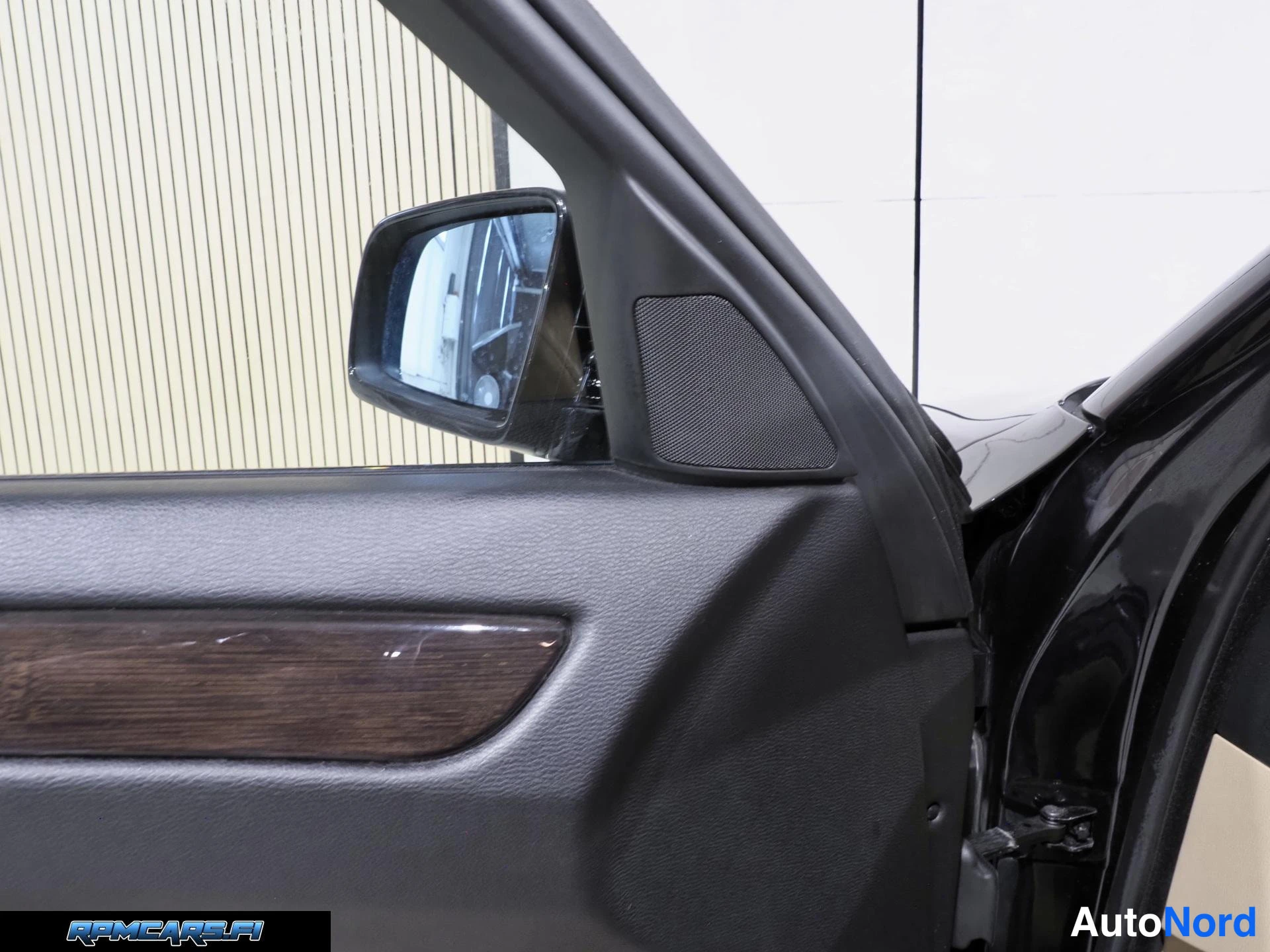 Musta BMW 520 2008, kuva 36