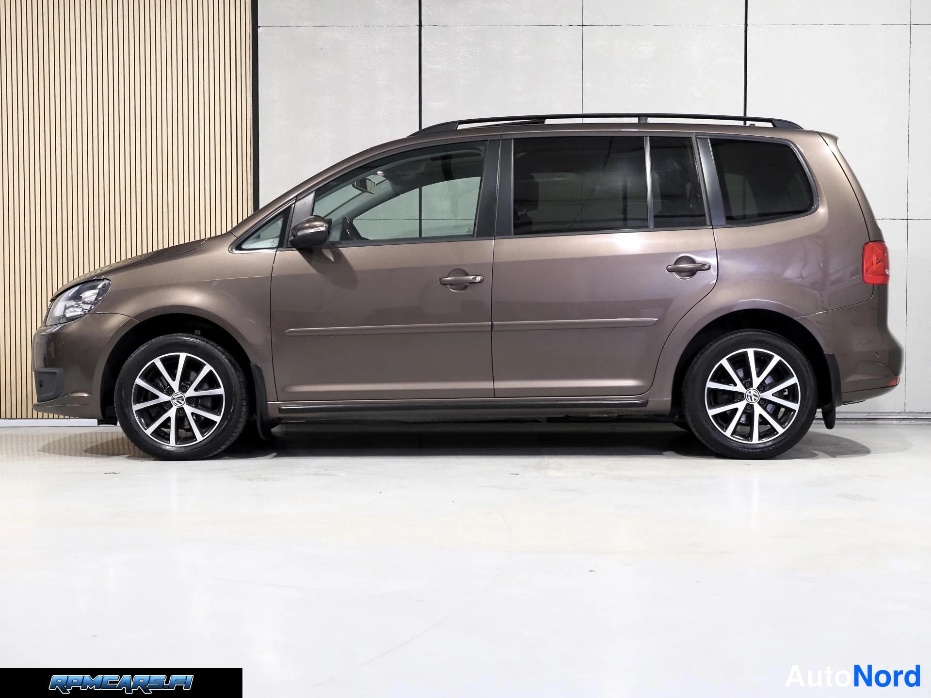 Volkswagen 1,6 TDI 77 kW BMT Comfortline DSG 2015, ulkokuva 2 – Kerava