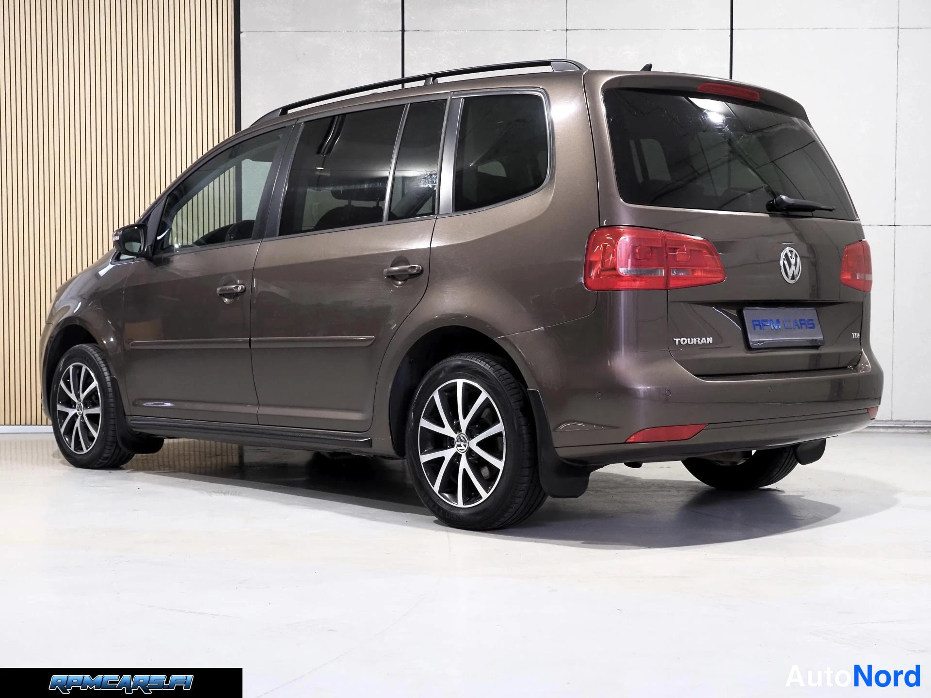 Volkswagen 1,6 TDI 77 kW BMT Comfortline DSG 2015, ulkokuva 3 – Kerava