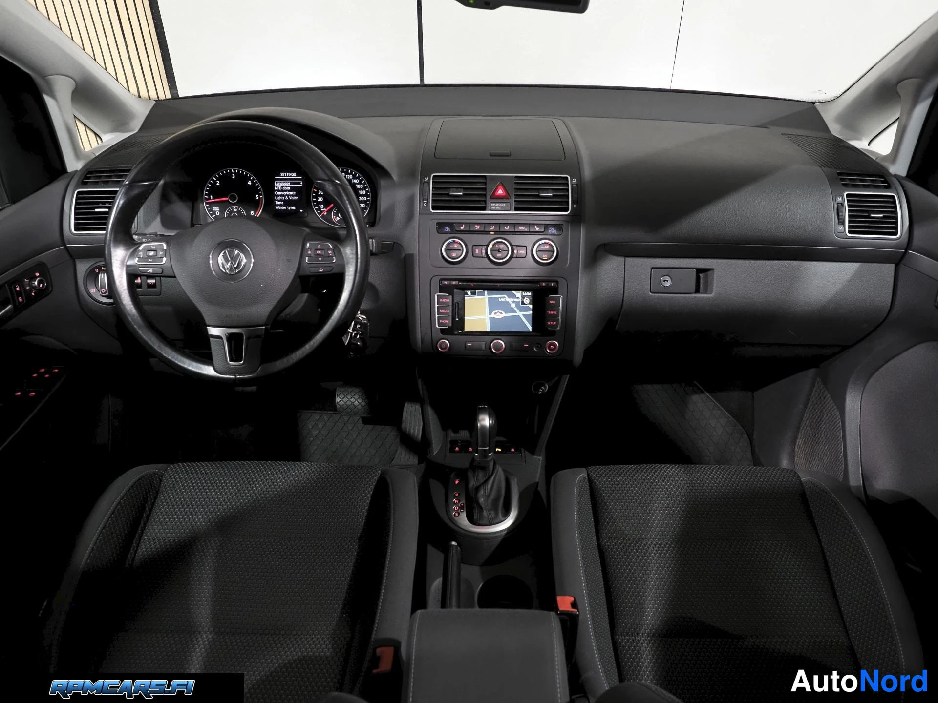 Volkswagen 1,6 TDI 77 kW BMT Comfortline DSG 2015, ulkokuva 22 – Kerava