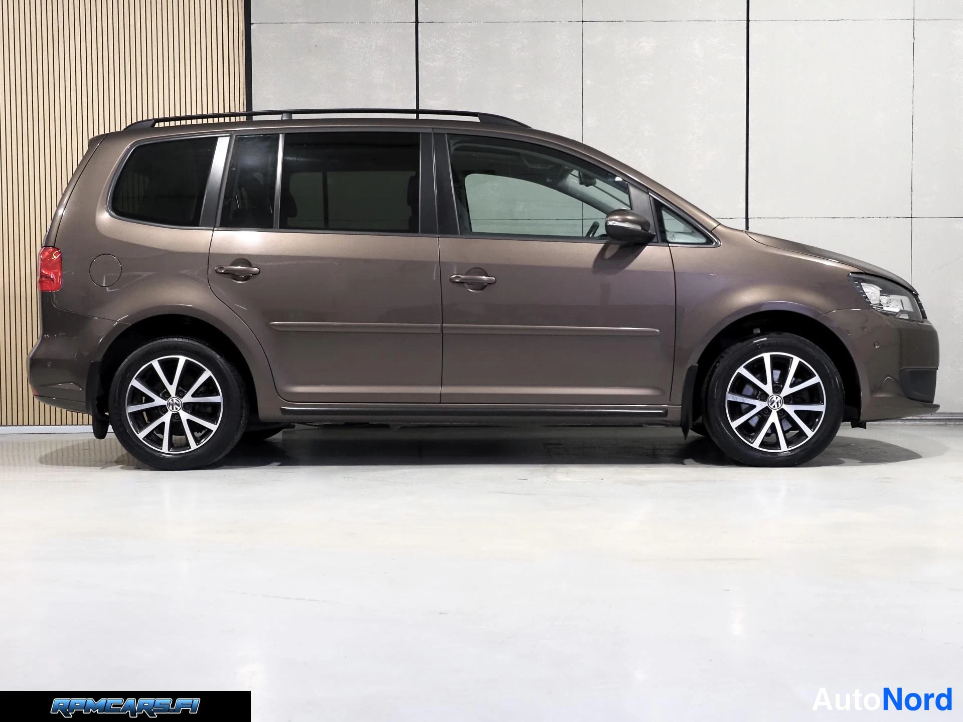 Volkswagen 1,6 TDI 77 kW BMT Comfortline DSG 2015, ulkokuva 6 – Kerava