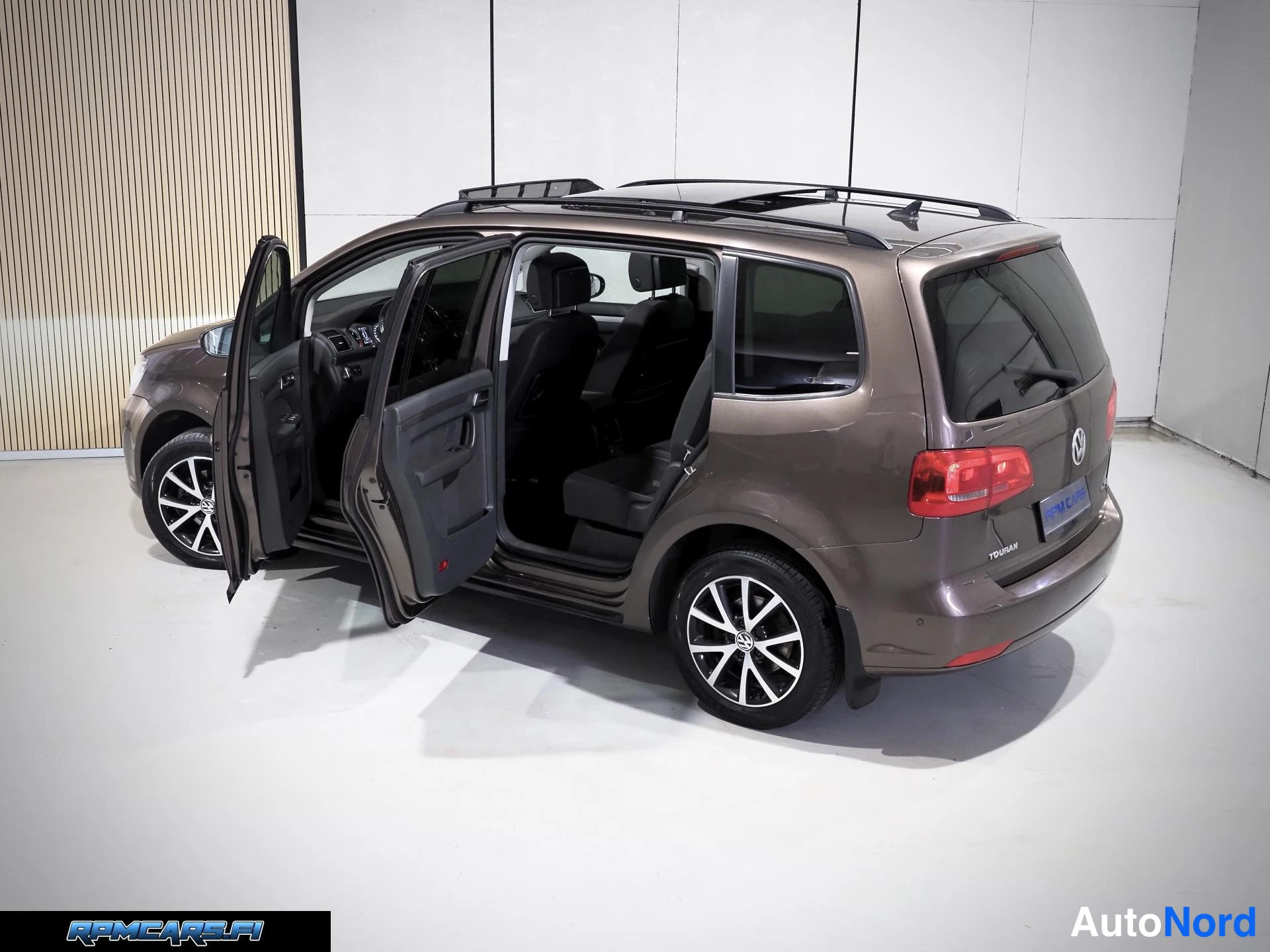 Volkswagen 1,6 TDI 77 kW BMT Comfortline DSG 2015, ulkokuva 9 – Kerava