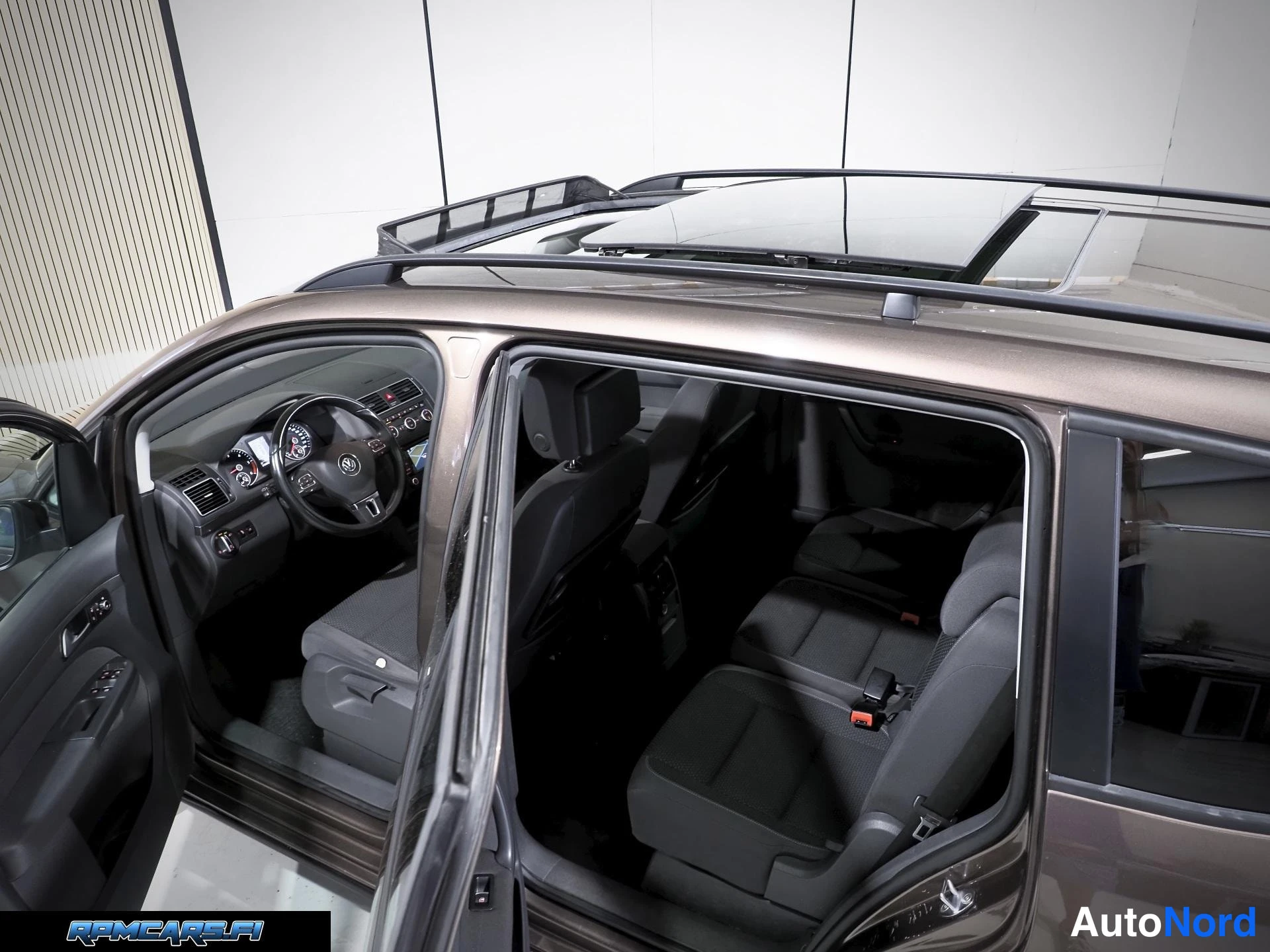 Volkswagen 1,6 TDI 77 kW BMT Comfortline DSG 2015, ulkokuva 10 – Kerava