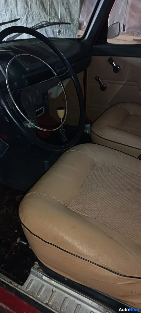 Punainen Moskvitsh 412 1991, kuva 8