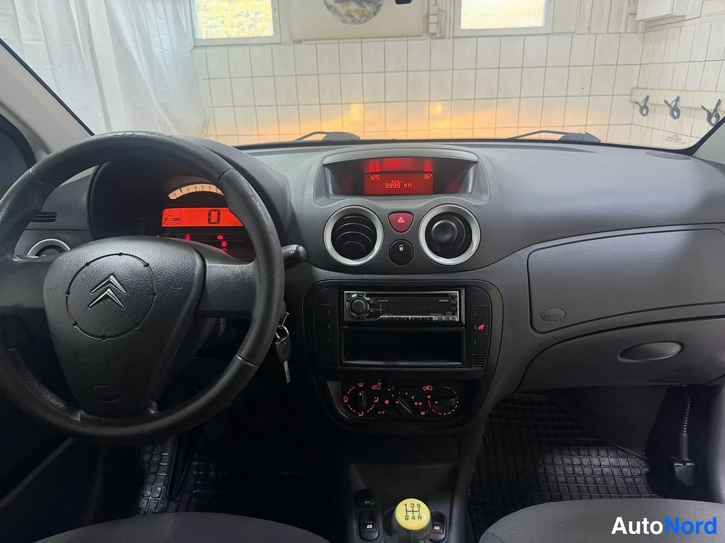 Musta Citroen C2 2008, kuva 24