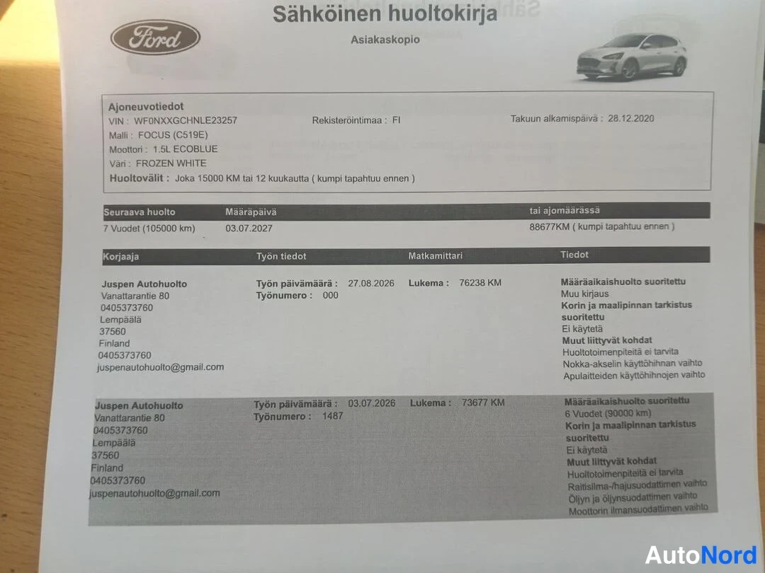 Asiakirja: Tulostettu Sähköinen huoltokirja -asiakaskopio Ford Focusille, jossa huoltotiedot ja korjaajatiedot.