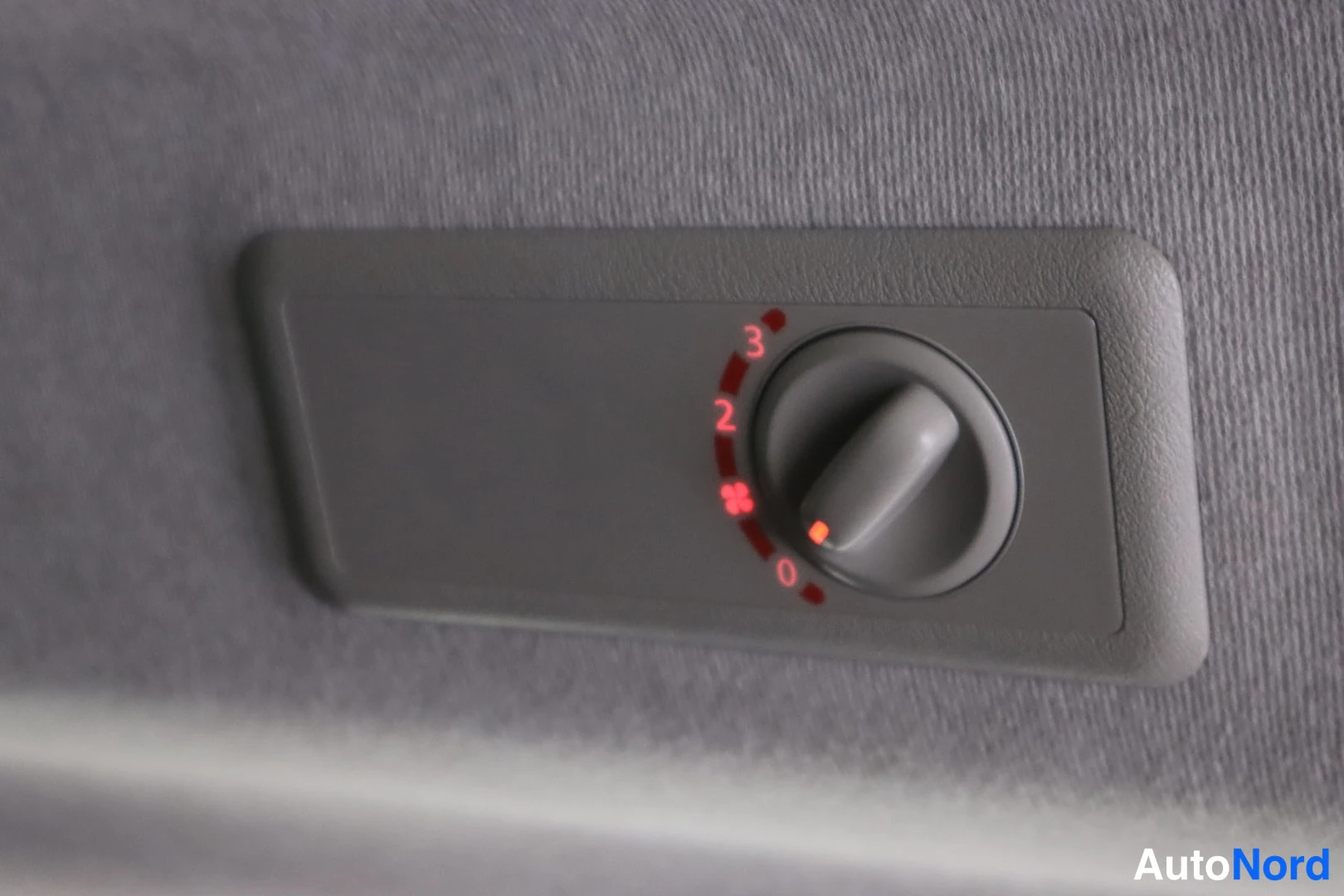 Hopea Opel Vivaro 2016, yksityiskohta, kuva 33