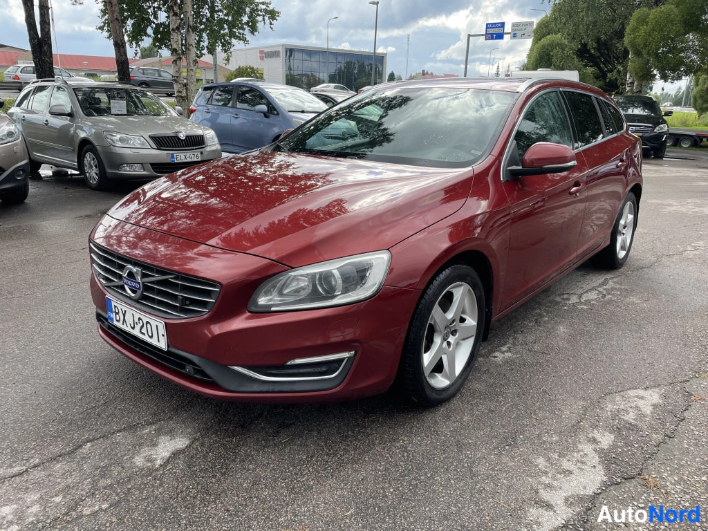 Volvo V60 D3 Summum 2016