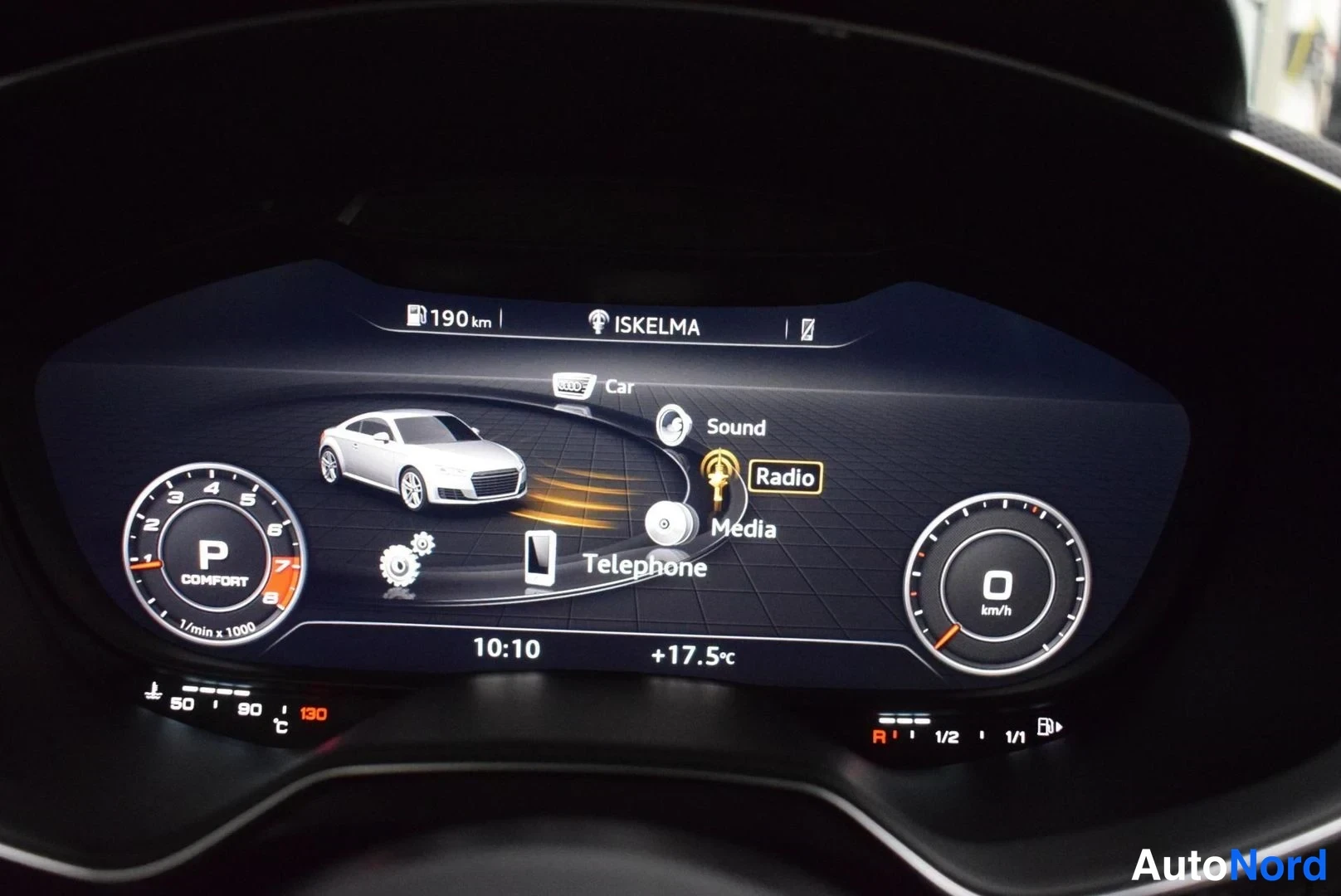 Musta Audi TTS 2016, yksityiskohta, kuva 22