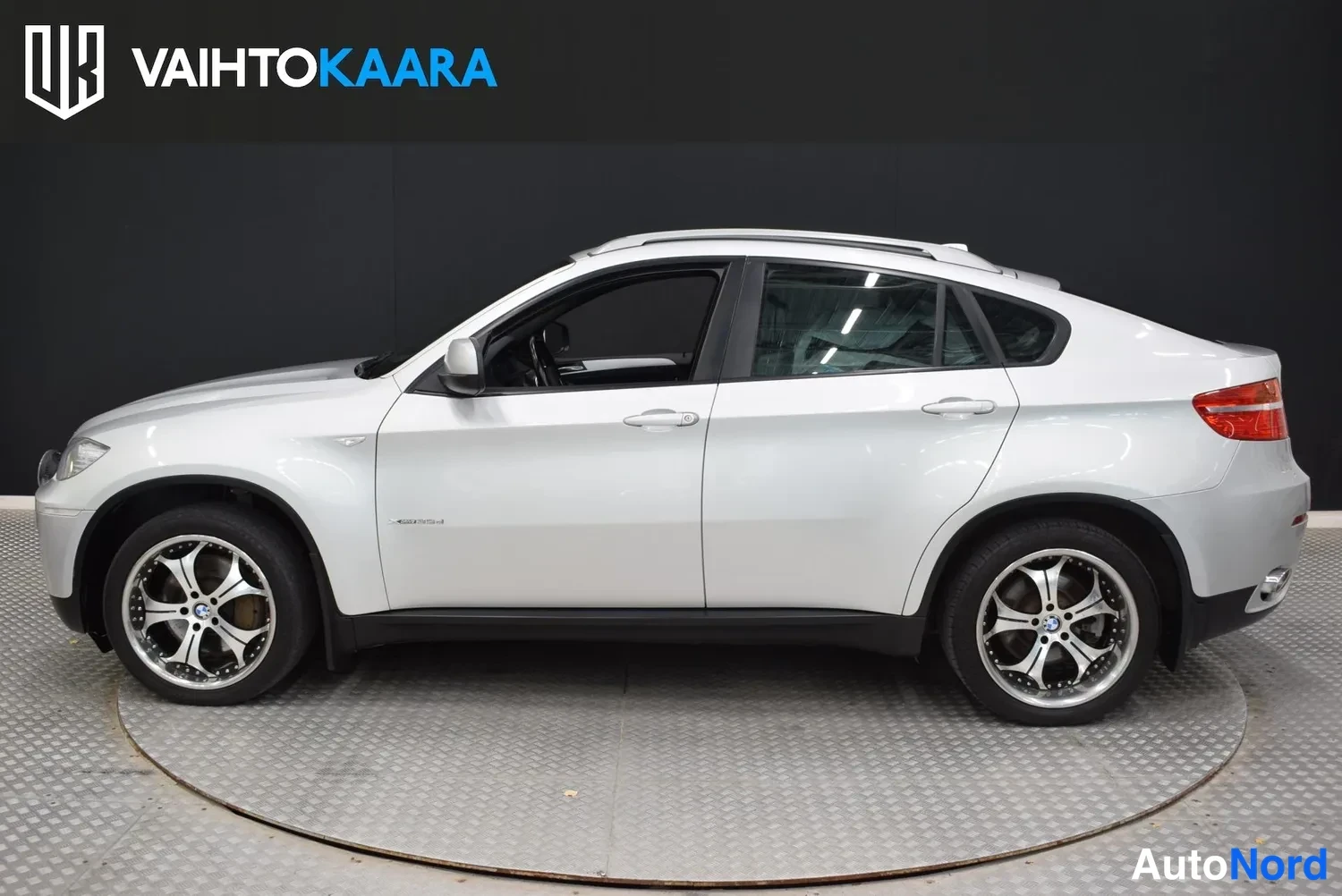 Harmaa BMW X6 2008, sivulta, kuva 5