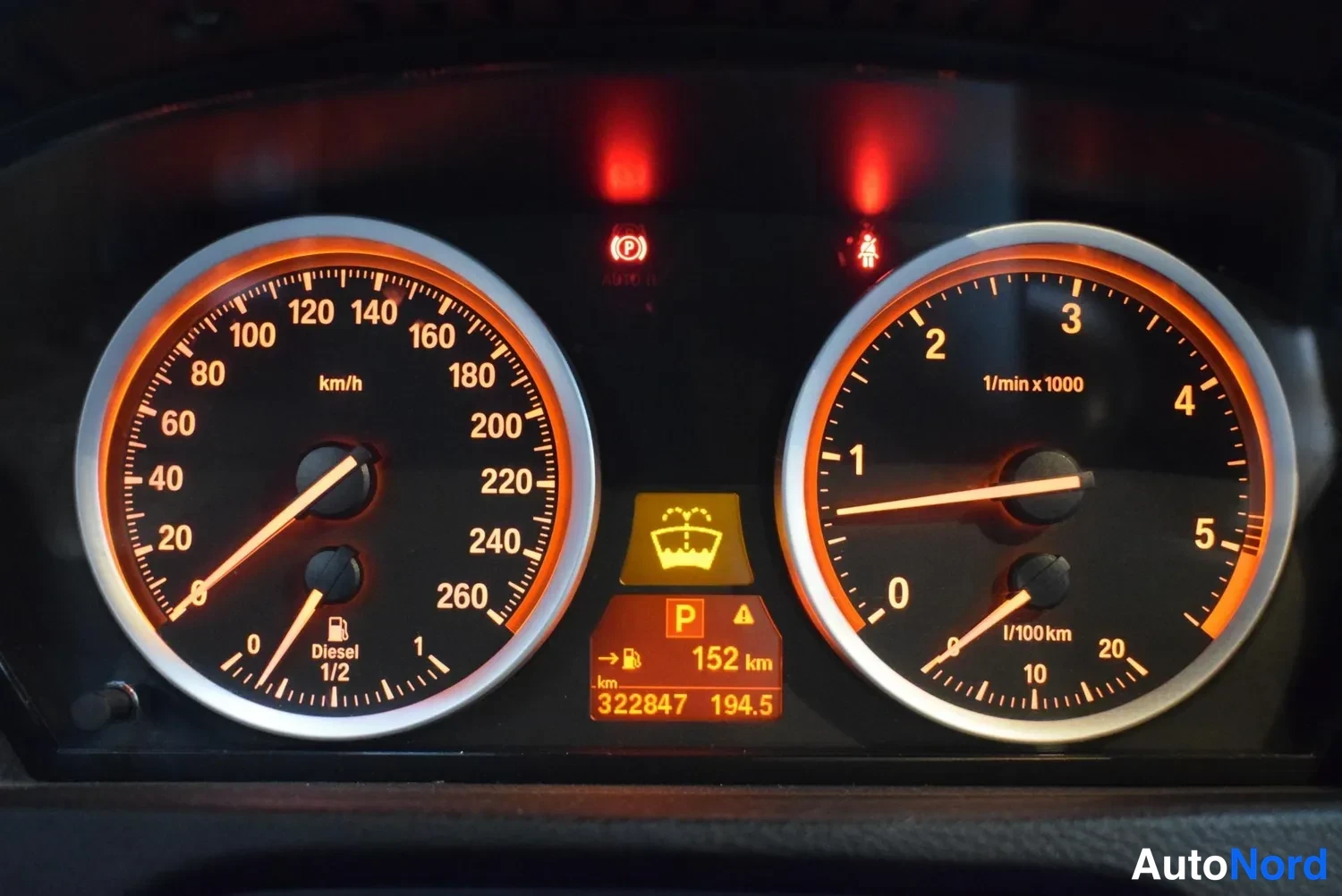 Muu: Instrumenttien yhteensä 322847 km, diesel, automaatti P.