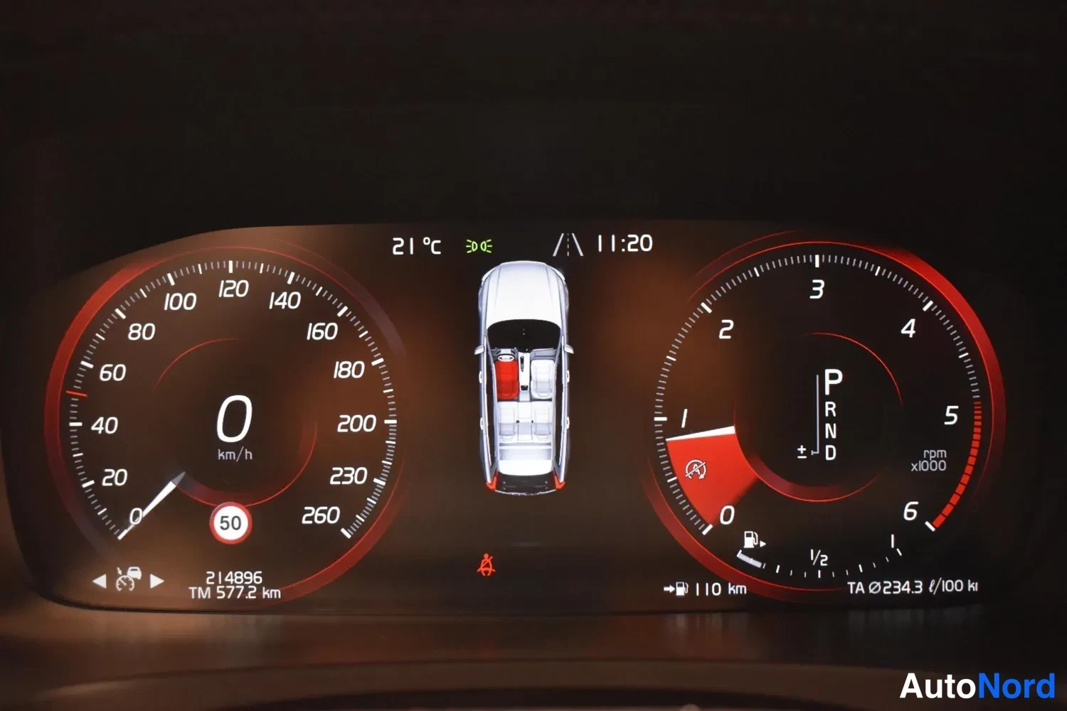 Musta Volvo V90 Cross Country 2018, yksityiskohta, kuva 20