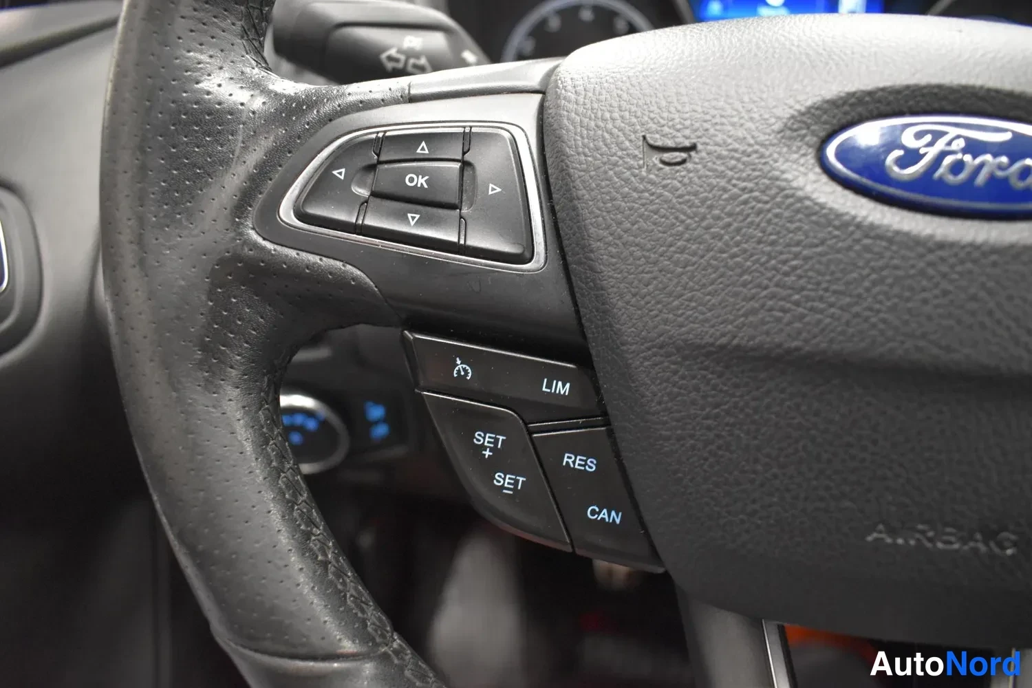 Sininen Ford Focus 2016, kuva 25