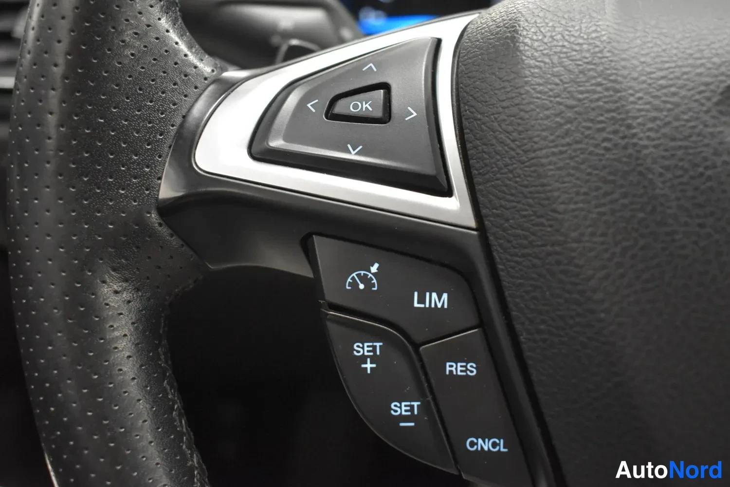 Valkoinen Ford Mondeo 2017, ulkokuva 17 – Raisio