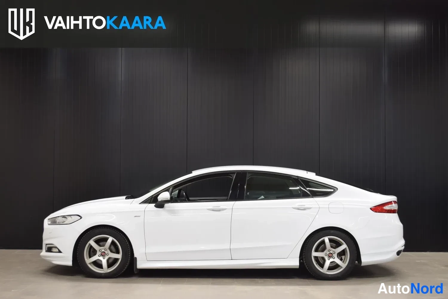 Valkoinen Ford Mondeo 2017, ulkokuva 3 – Raisio