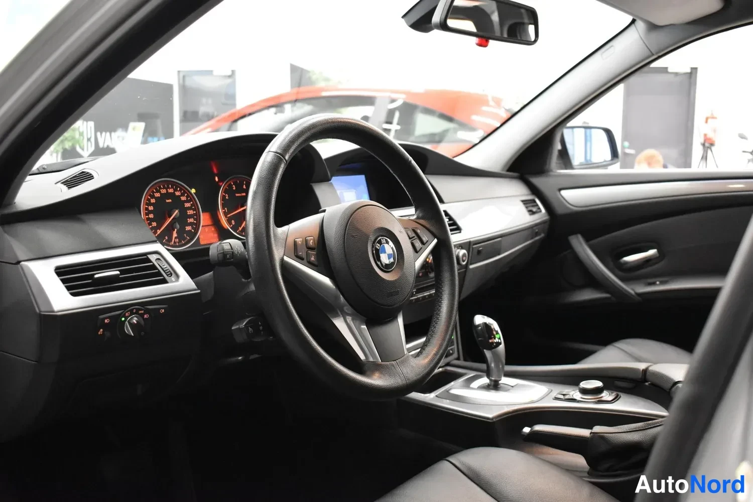 Harmaa BMW 523i 2009, ulkokuva 8 – Raisio