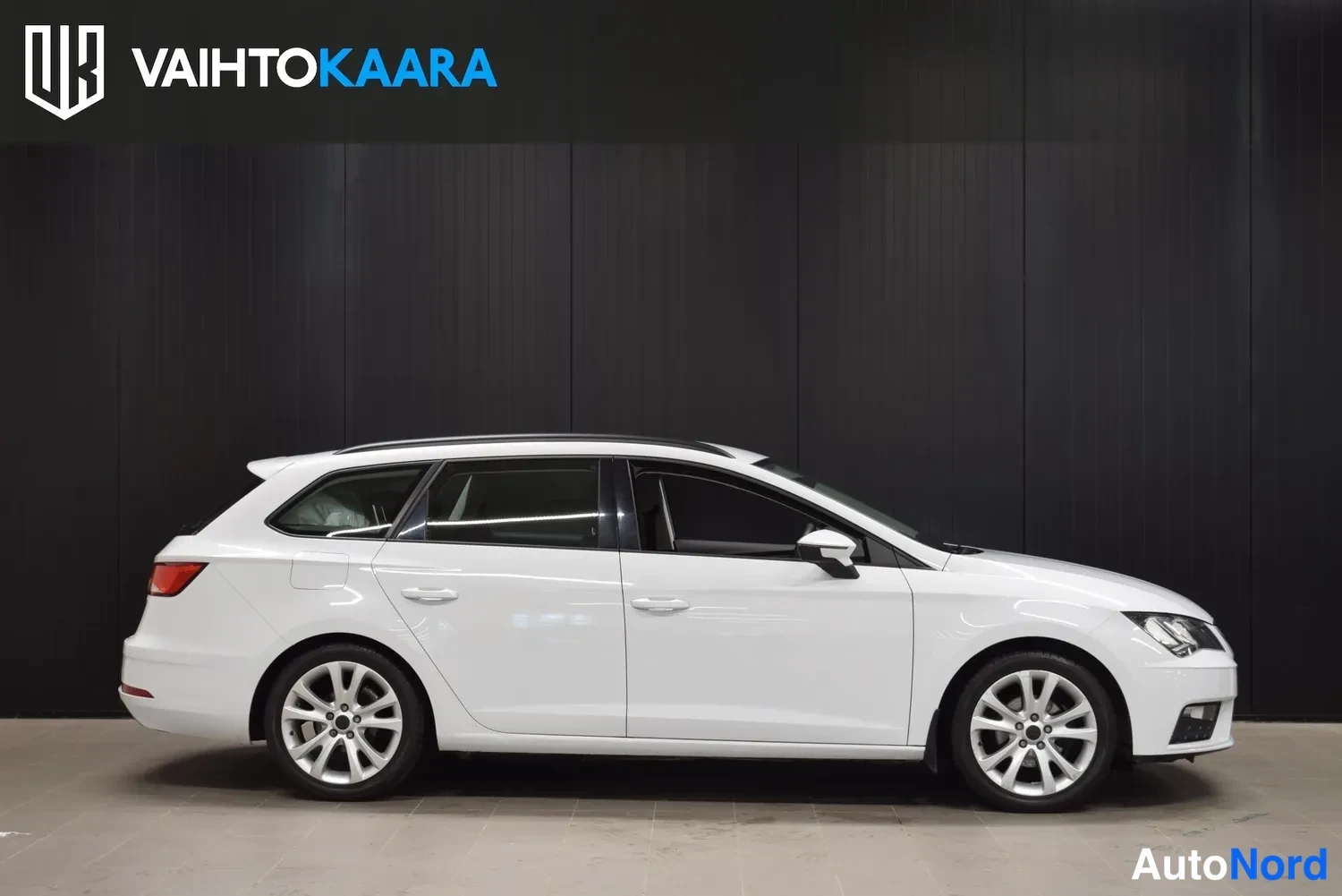 Valkoinen Seat Leon ST 2017, ulkokuva 5 – Raisio