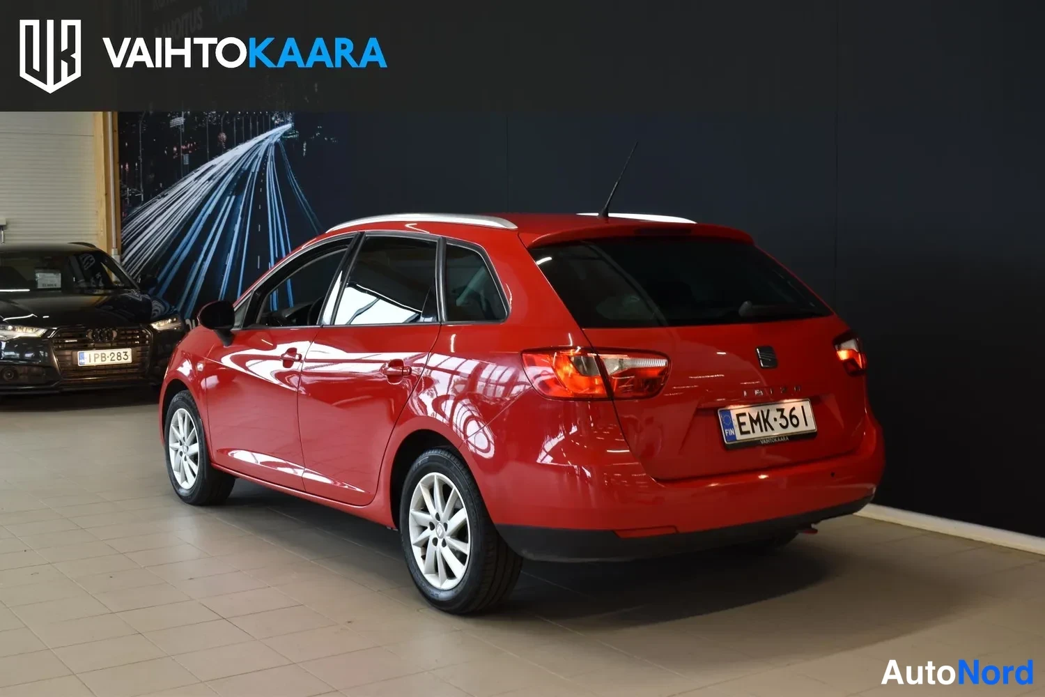 Punainen Seat Ibiza St 2013, ulkokuva 3 – Raisio
