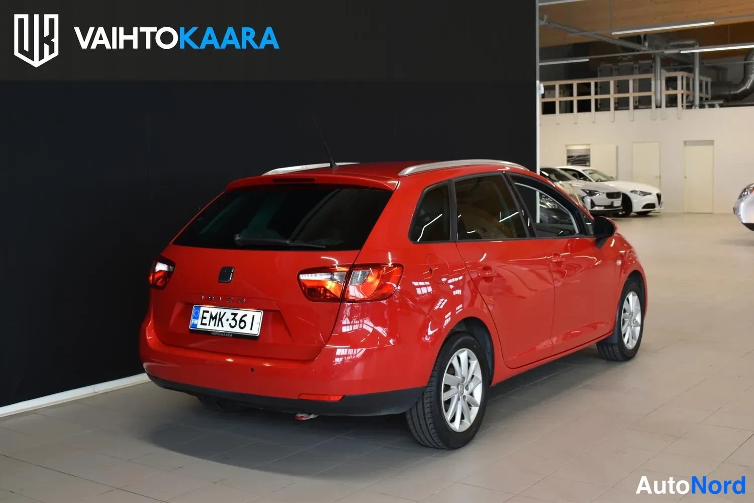 Punainen Seat Ibiza St 2013, ulkokuva 5 – Raisio
