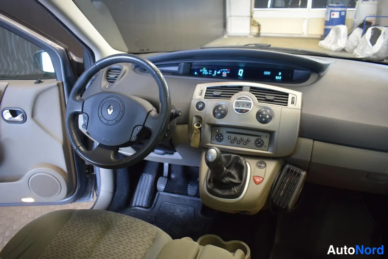 Harmaa Renault Scenic 2007, ulkokuva 11 – Raisio