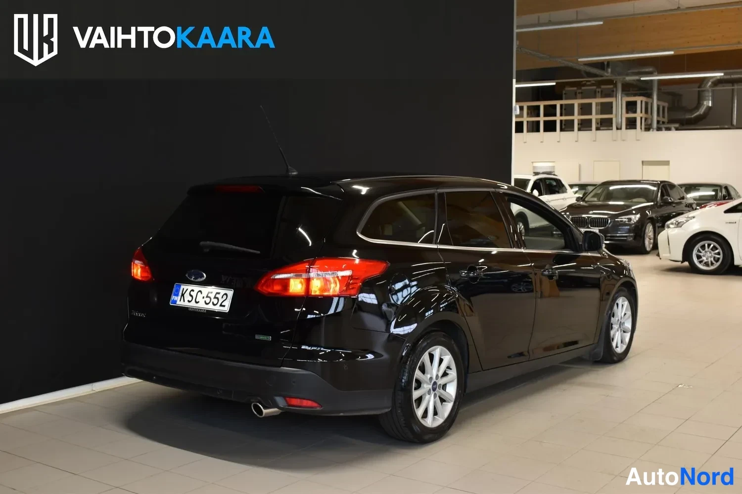 Musta Ford Focus 2016, ulkokuva 5 – Raisio