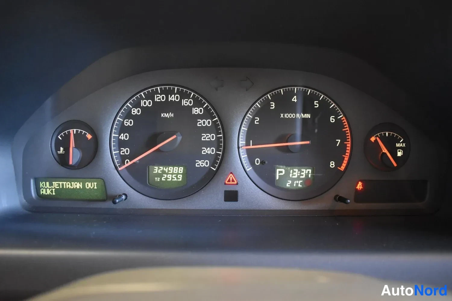 Valkoinen Volvo S60 2002, kuva 15