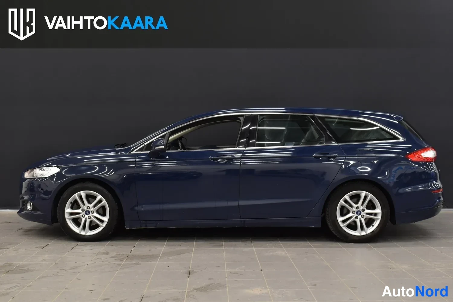 Sininen Ford Mondeo 2016, ulkokuva 2 – Raisio