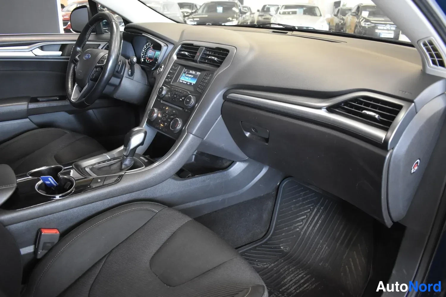 Sininen Ford Mondeo 2016, ulkokuva 11 – Raisio