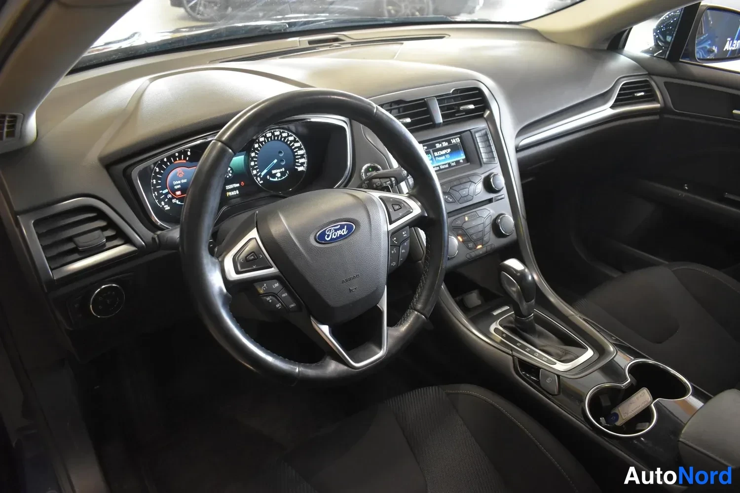 Sininen Ford Mondeo 2016, ulkokuva 9 – Raisio