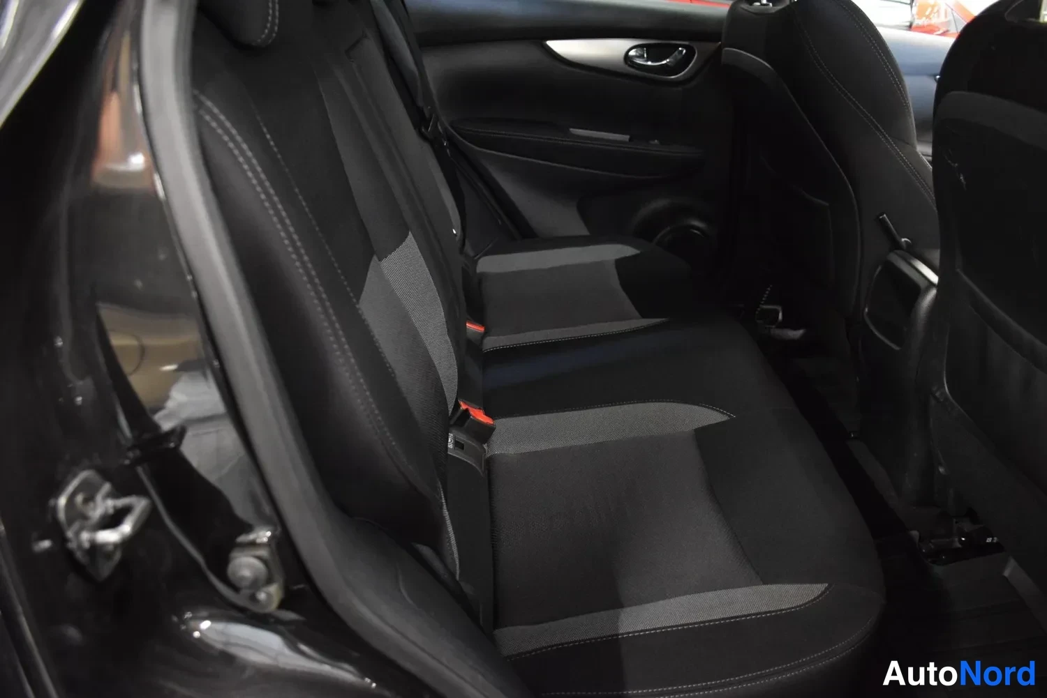Musta Nissan Qashqai 2018, ulkokuva 13 – Raisio