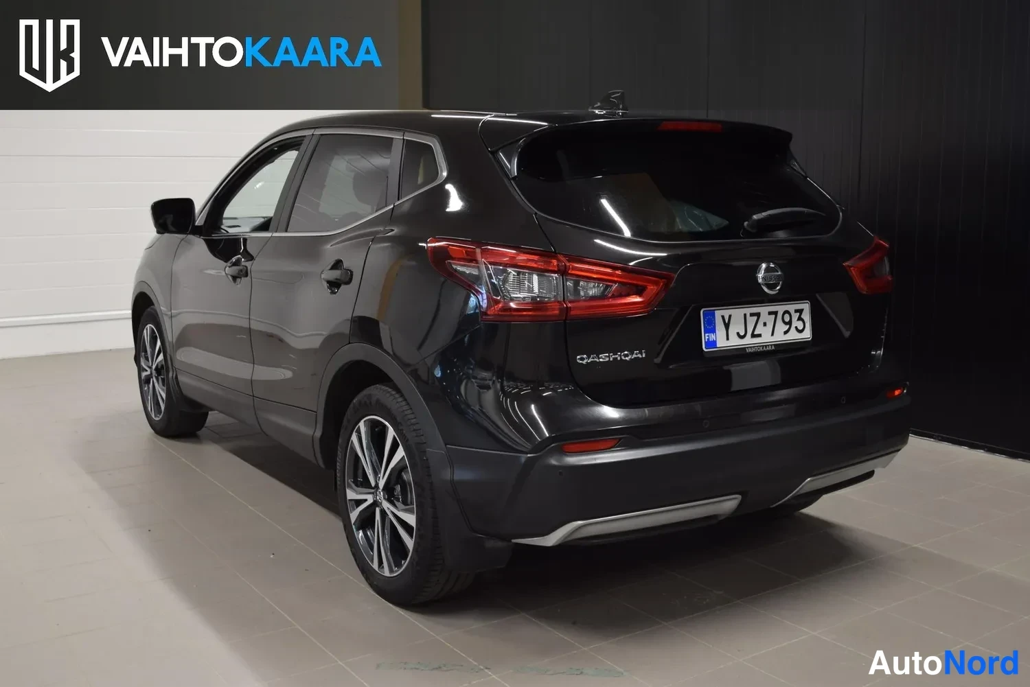 Musta Nissan Qashqai 2018, ulkokuva 3 – Raisio