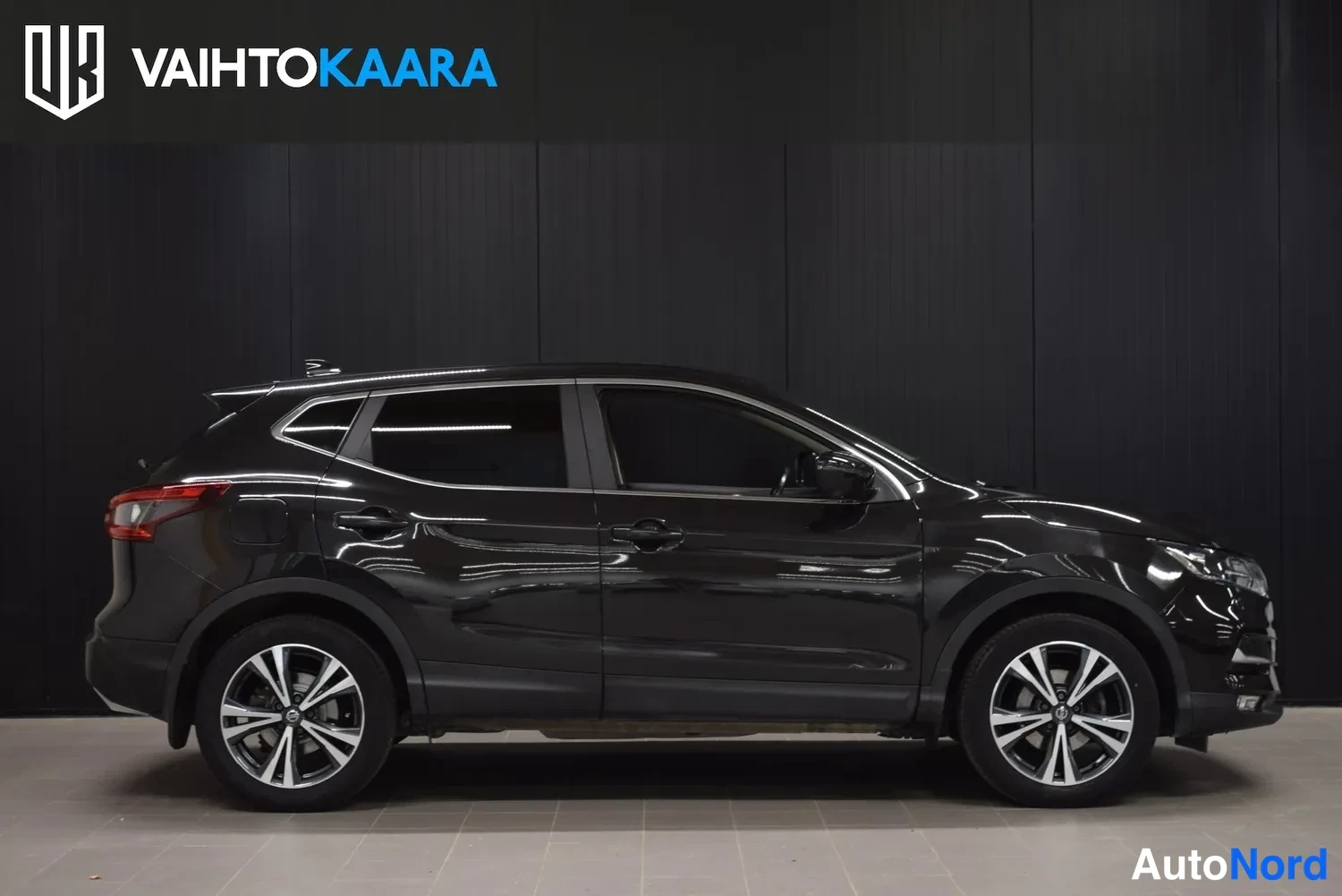 Musta Nissan Qashqai 2018, ulkokuva 5 – Raisio